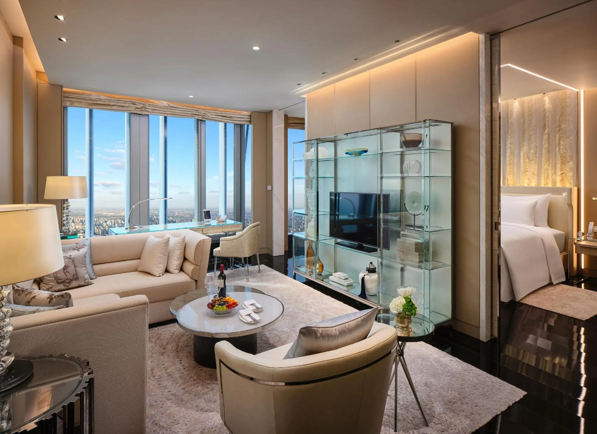 Grand Suite in J Hotel, Shanghai Tower - Above All Else, Overlooking the Bund