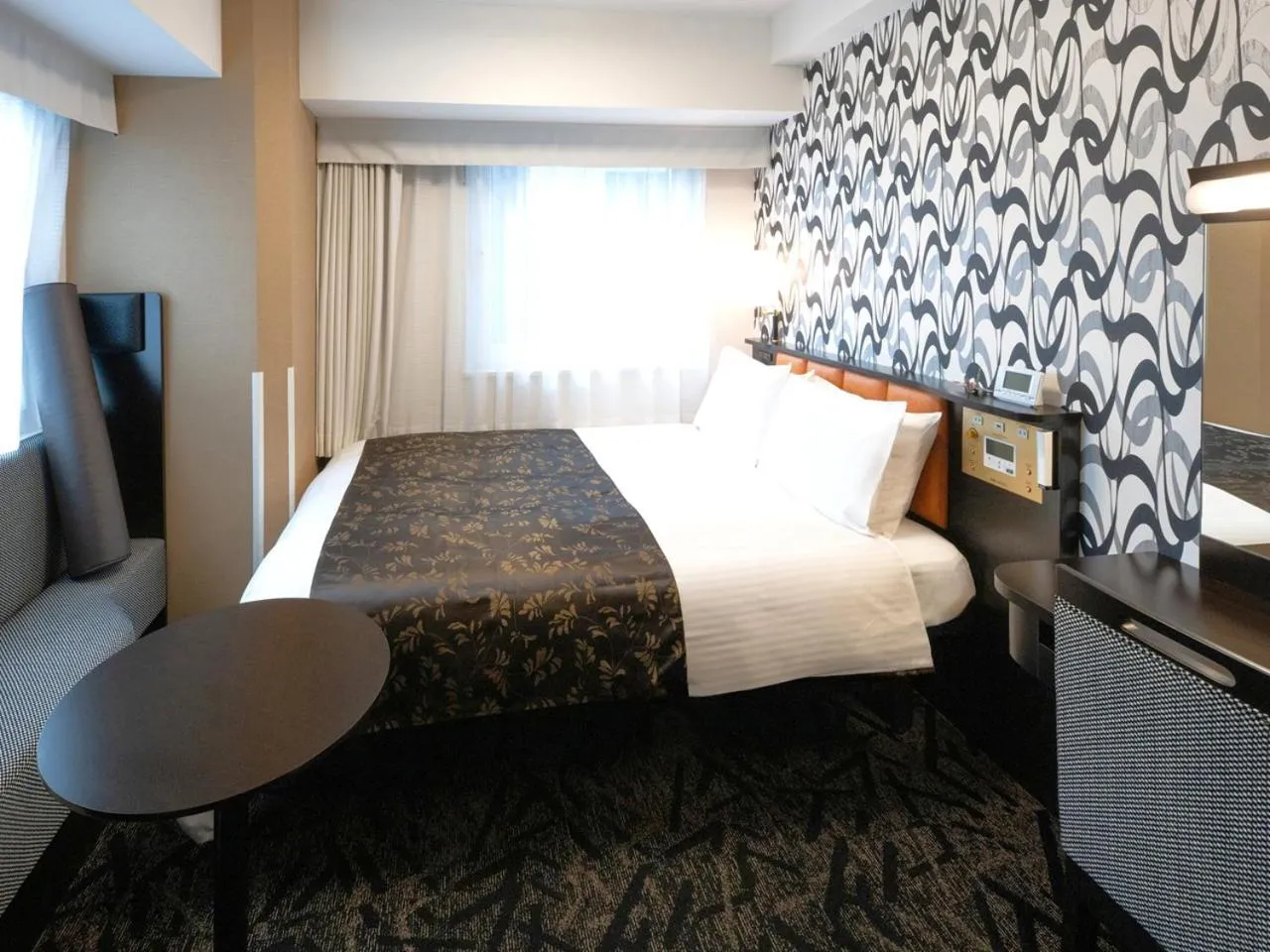 Corner Cozy Single Room - single occupancy in APA Hotel Nihombashi Bakuroyokoyama Ekimae