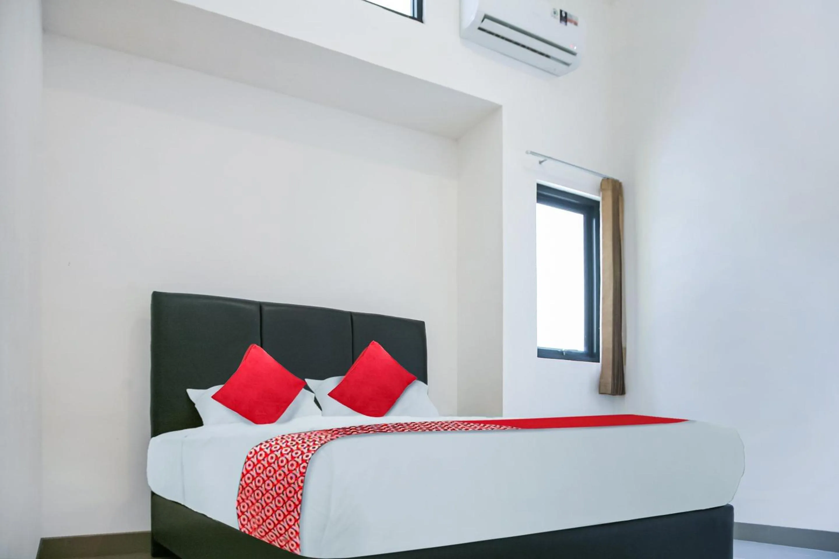 Family Suite in Hotel O Pasir Padi Inn Syariah