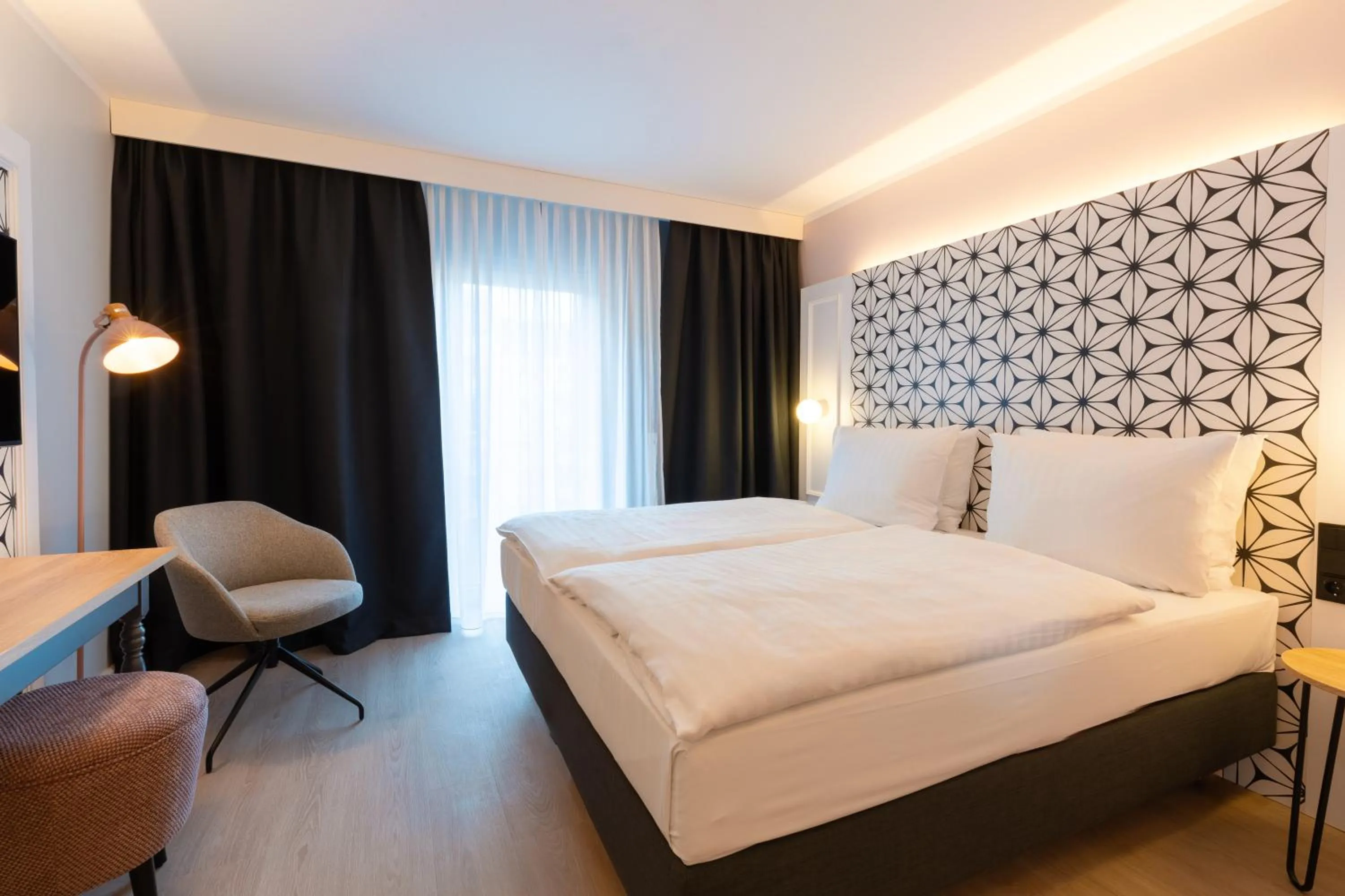 Standard Queen Room in Garner Hotel Mannheim City by IHG
