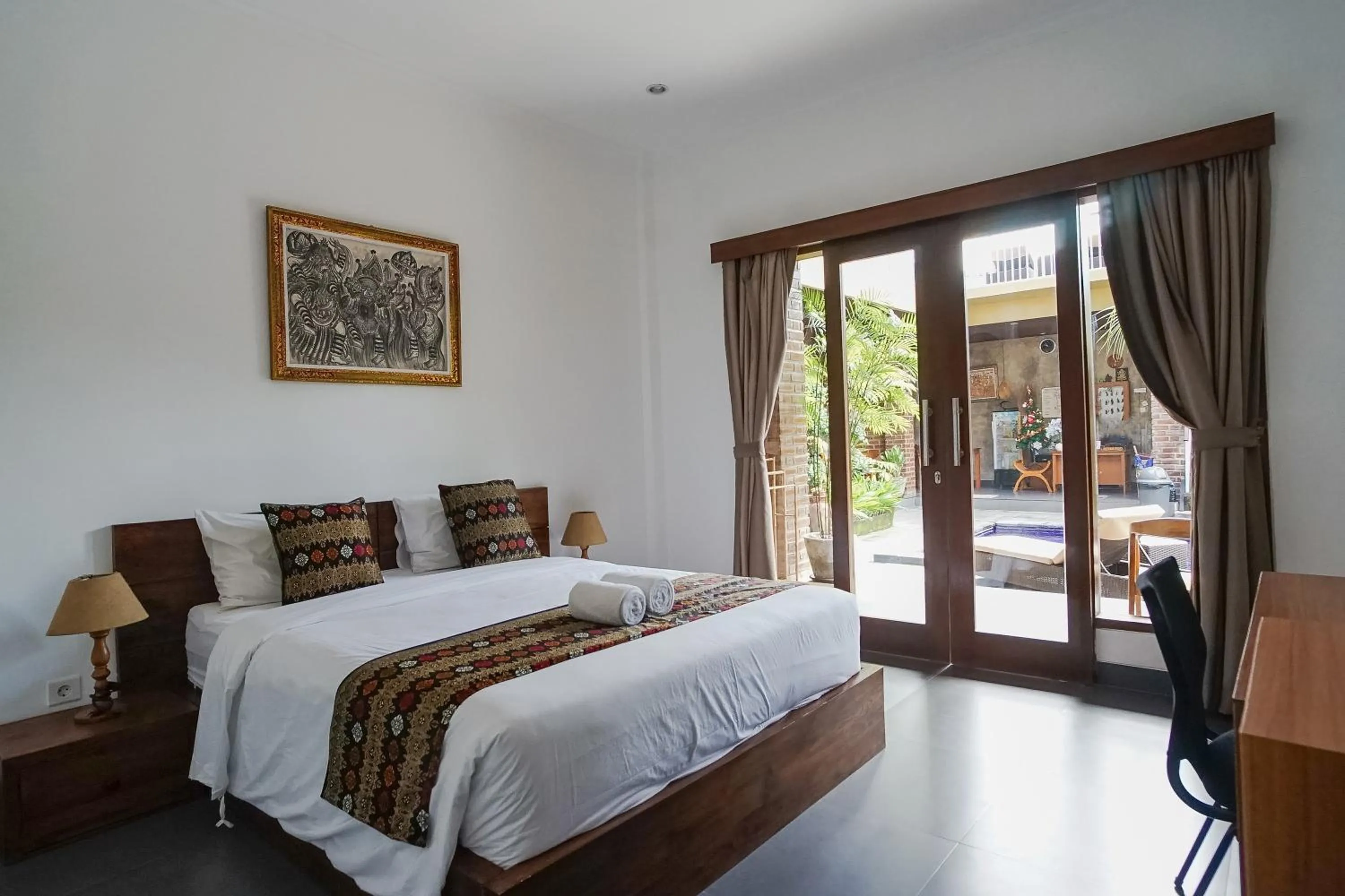 Deluxe Room in D'Meten Guest House Canggu