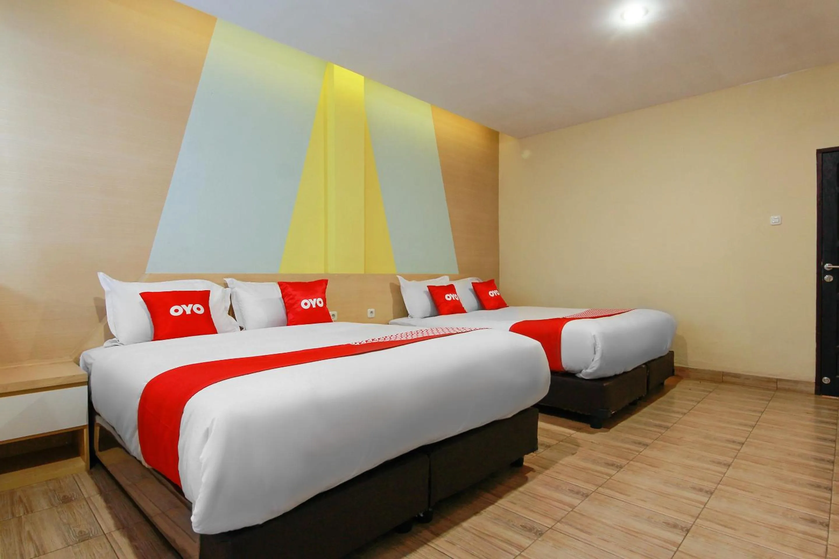 Deluxe Suite in Capital O 3476 Millenium Inn