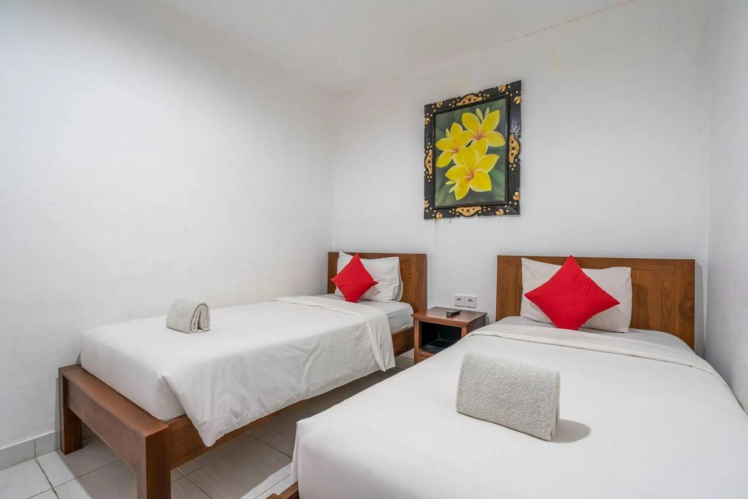 Deluxe Twin Room in Ganandra Stay Denpasar