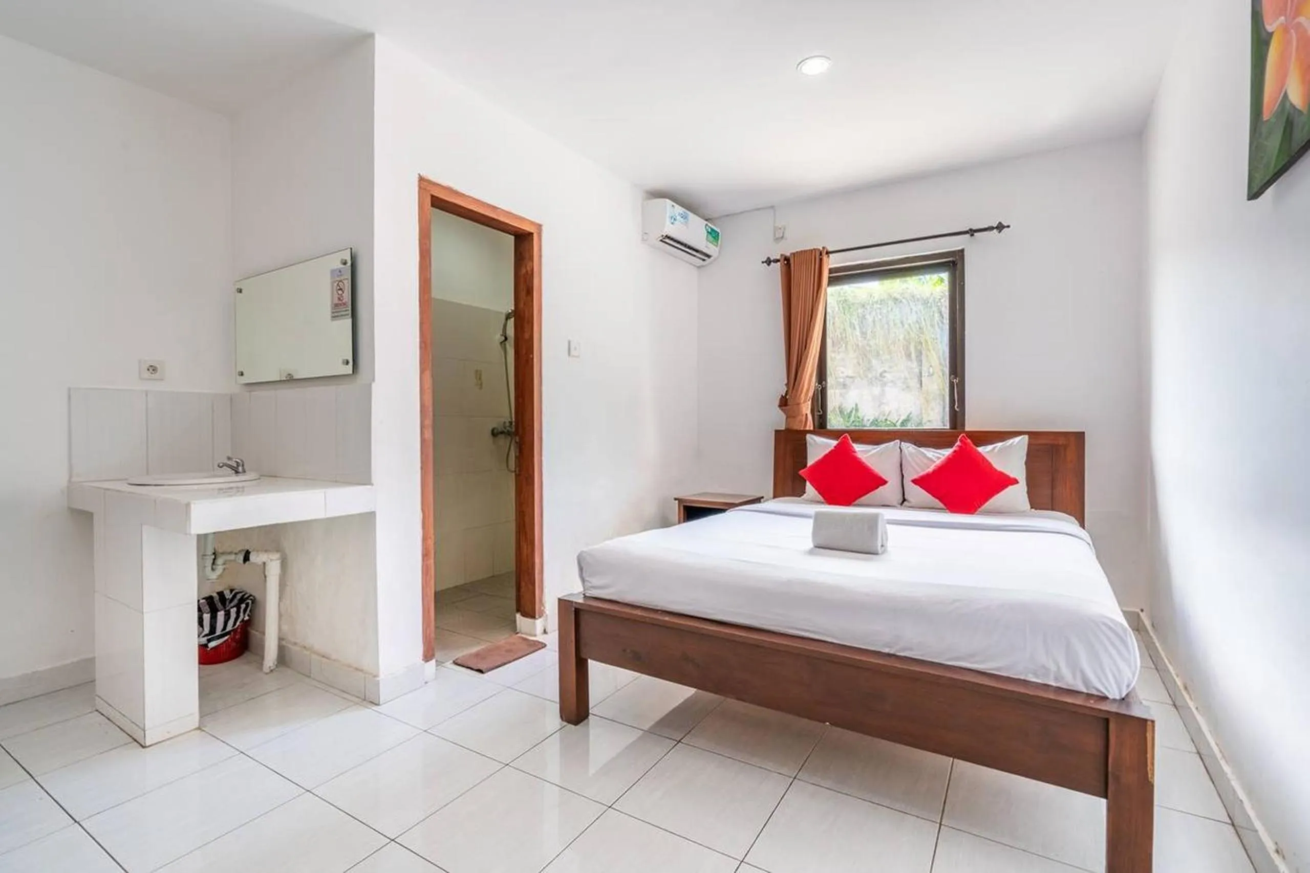 Standard Double Room in Ganandra Stay Denpasar