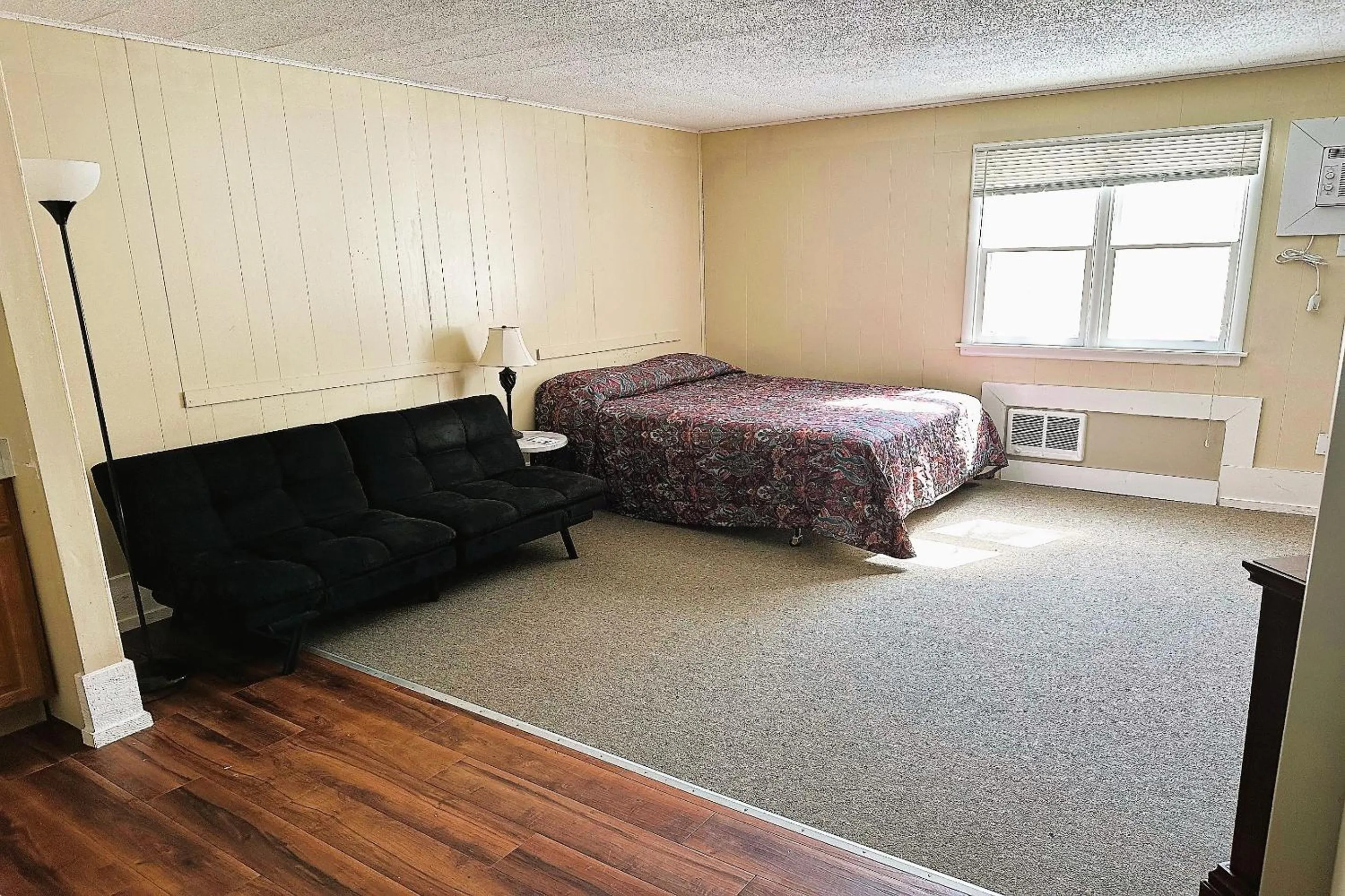 Queen Room in Love Hotels Timberline By OYO Lake Superior