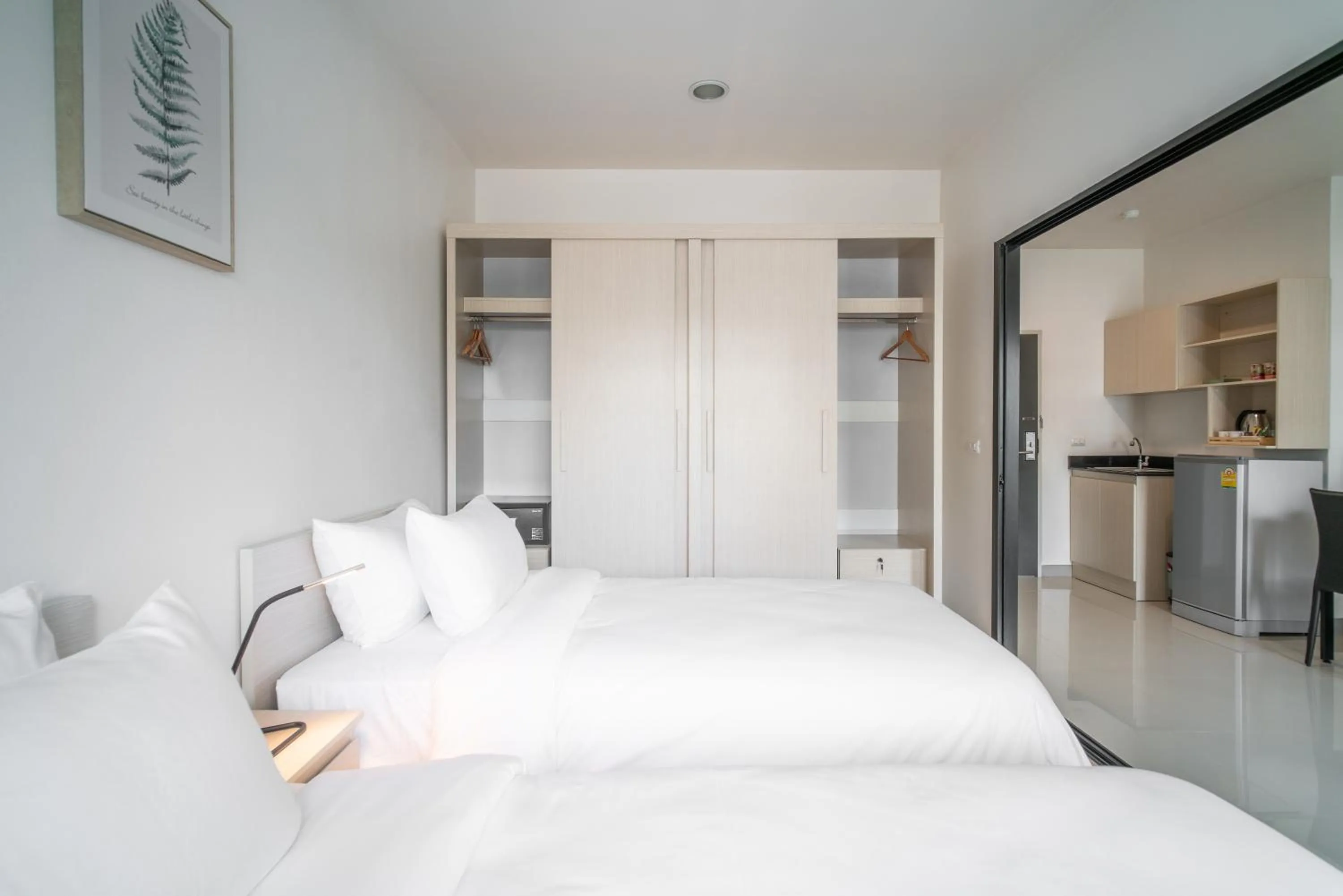 Superior Twin Room in KOS Hotel Suvarnabhumi Airport -SHA Extra Plus