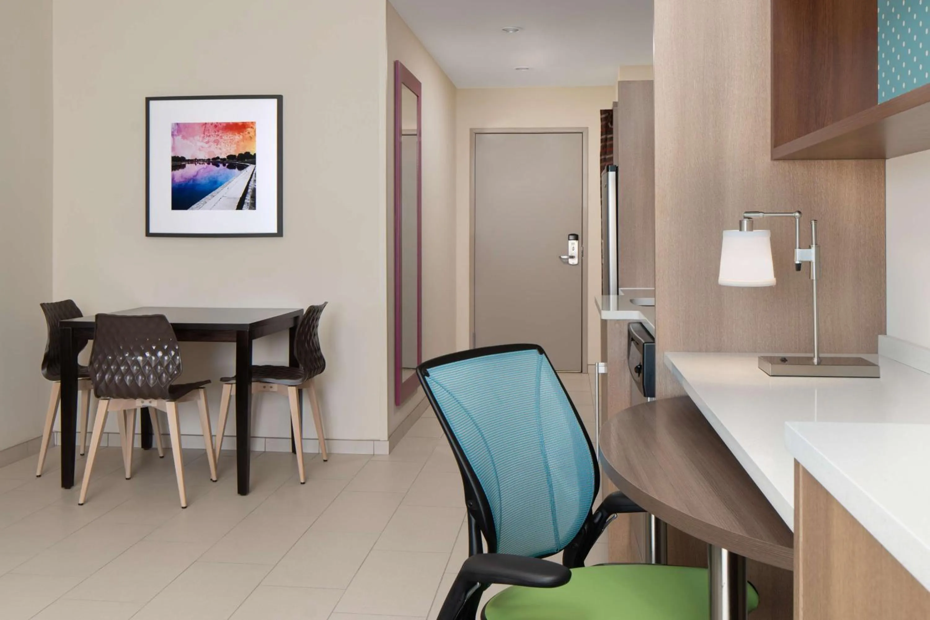 One-Bedroom King Suite - Mobility and Hearing Access/Non-Smoking in Home2 Suites By Hilton Carlsbad New Mexico