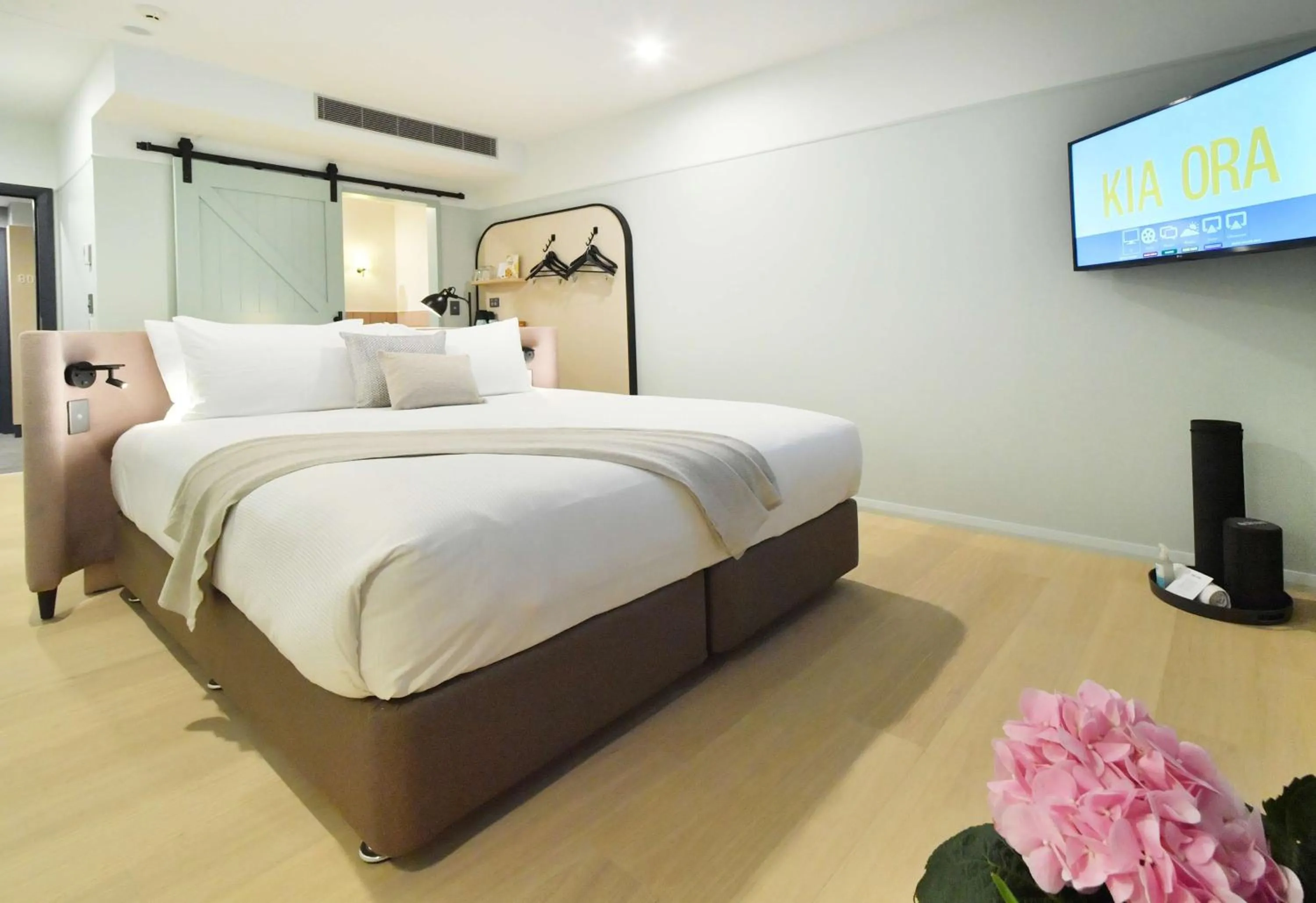 Premium Harbor View King in Sudima Auckland City