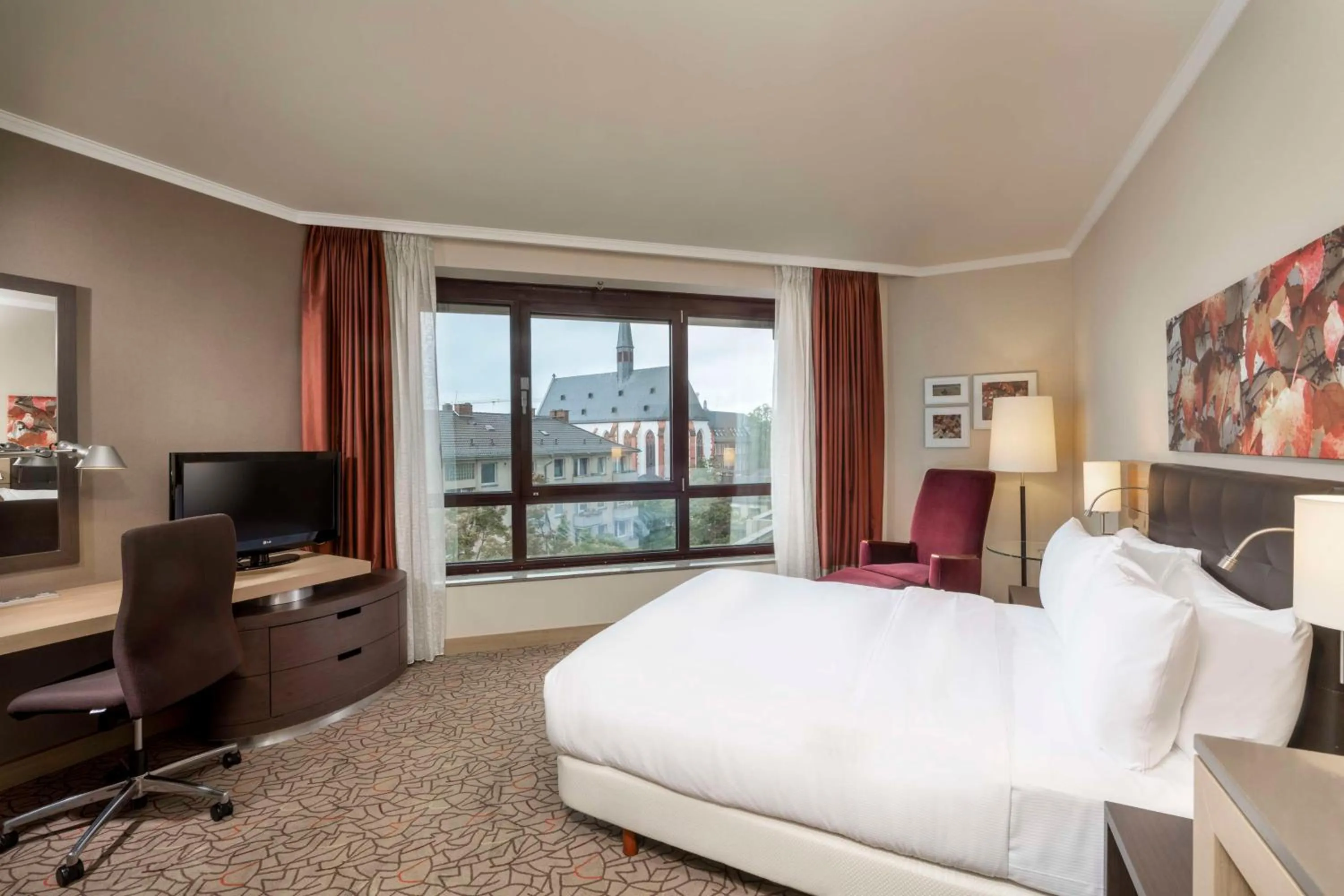 Queen Room in Hilton Mainz