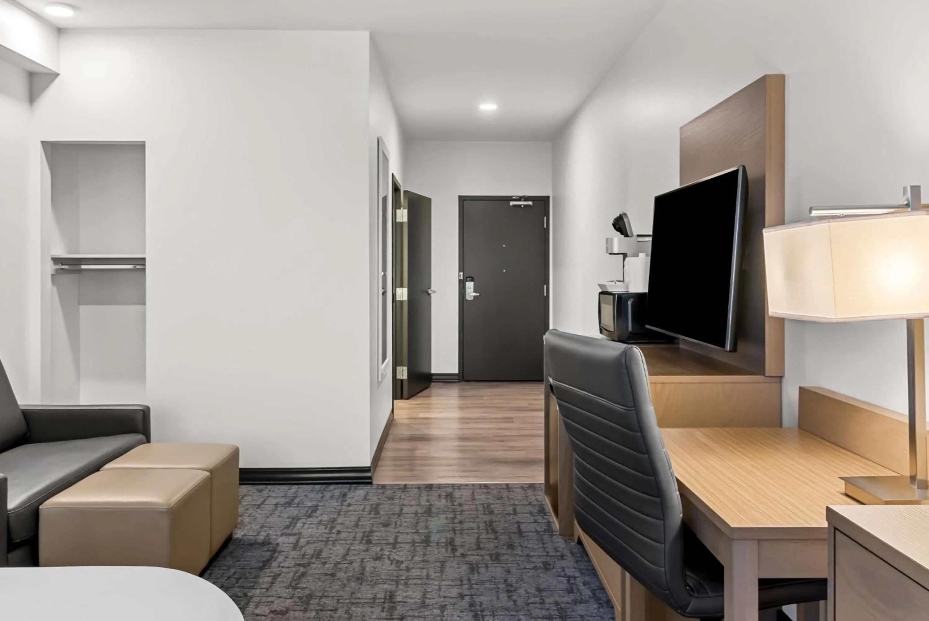 King Suite with Roll-In Shower and Sofa Bed - Disability/Non-Smoking in Best Western Plus Winkler