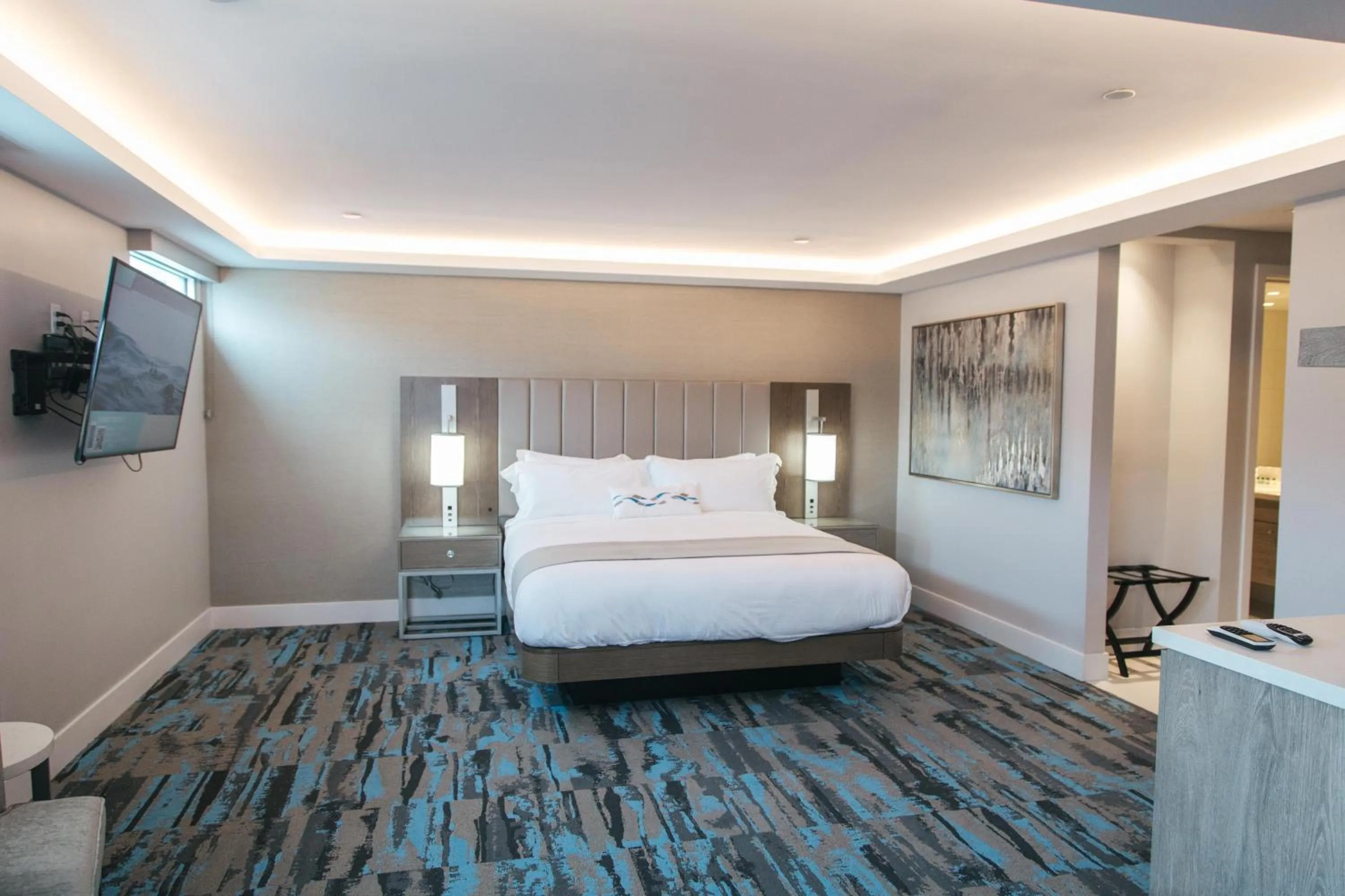 Junior Suite with Balcony in H2O Hermosa Beach Hotel