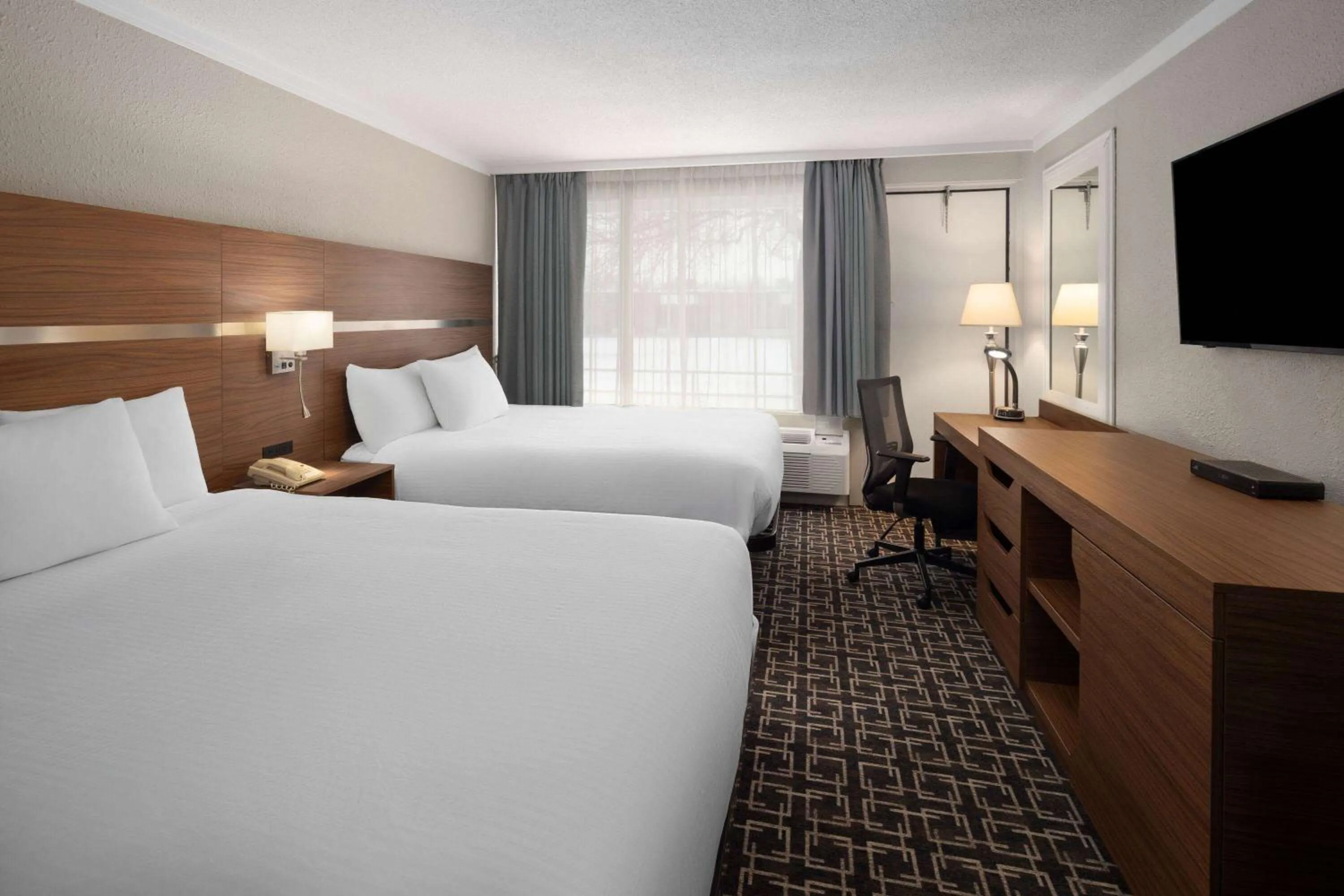 Queen Room with Two Queen Beds - Non-Smoking in Baymont by Wyndham Edson