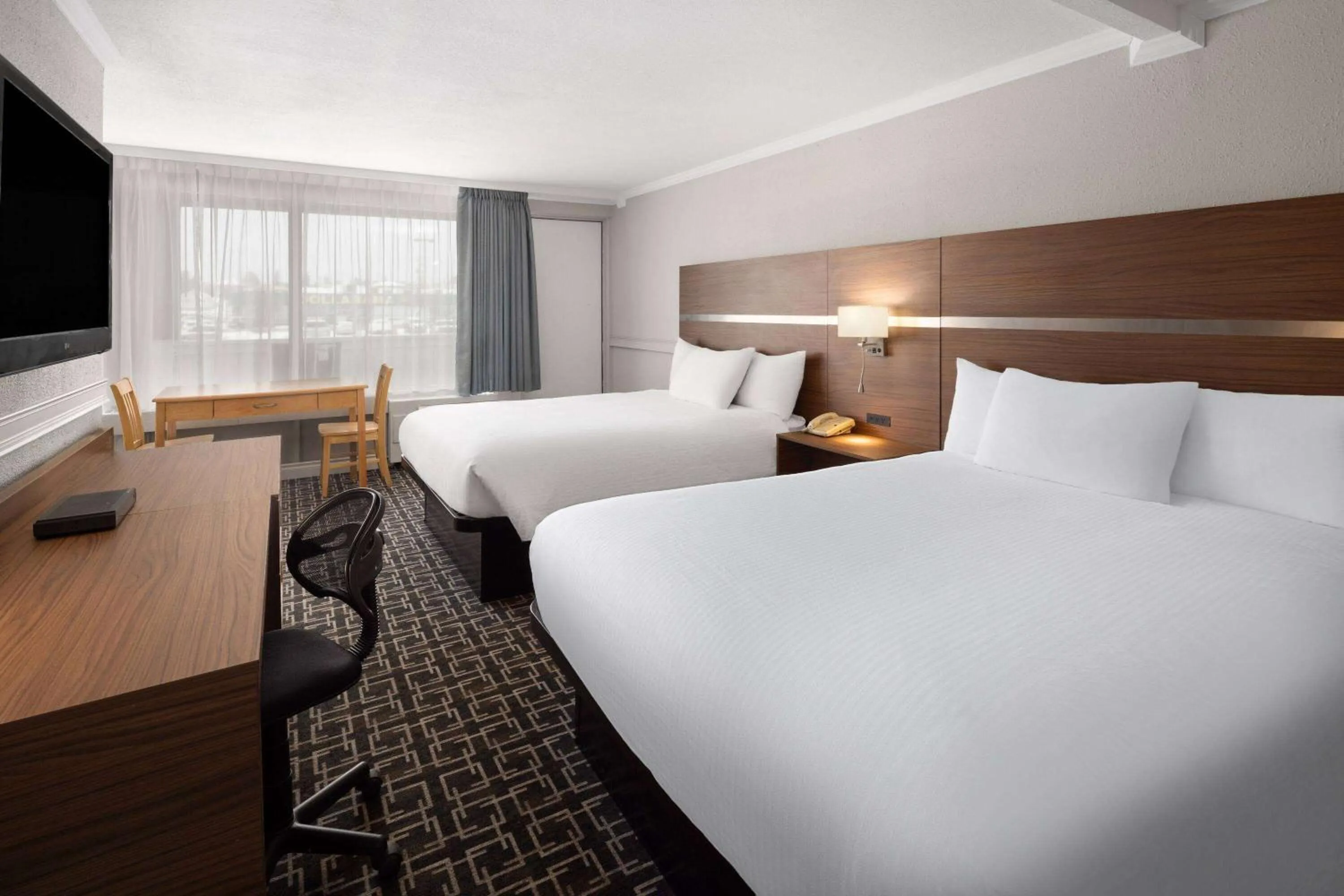 Room with Two King Beds and Kitchenette, Non-Smoking in Baymont by Wyndham Edson