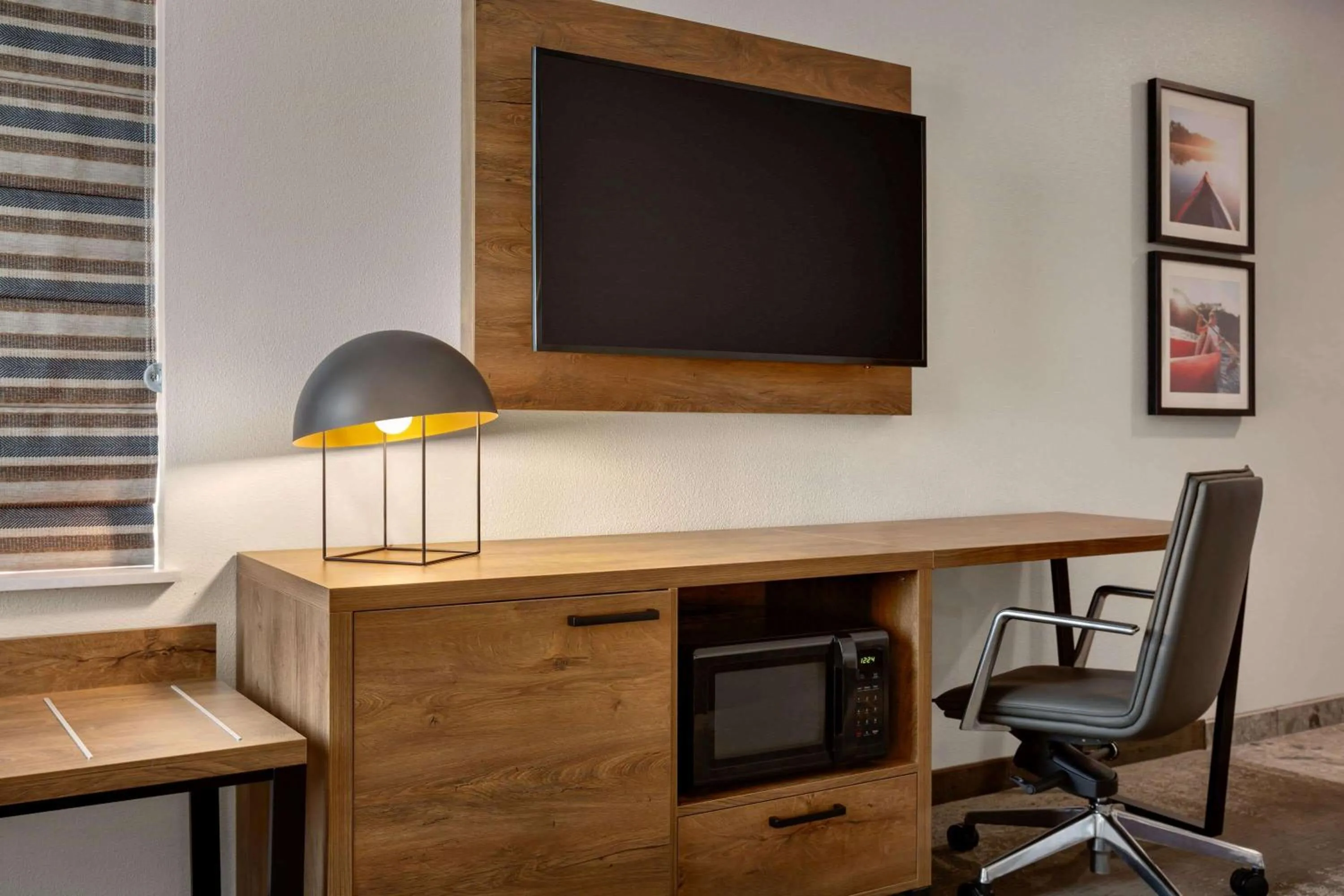 King Studio Suite - Mobility Access/Non-Smoking in La Quinta Inn & Suites by Wyndham Santa Rosa Sonoma