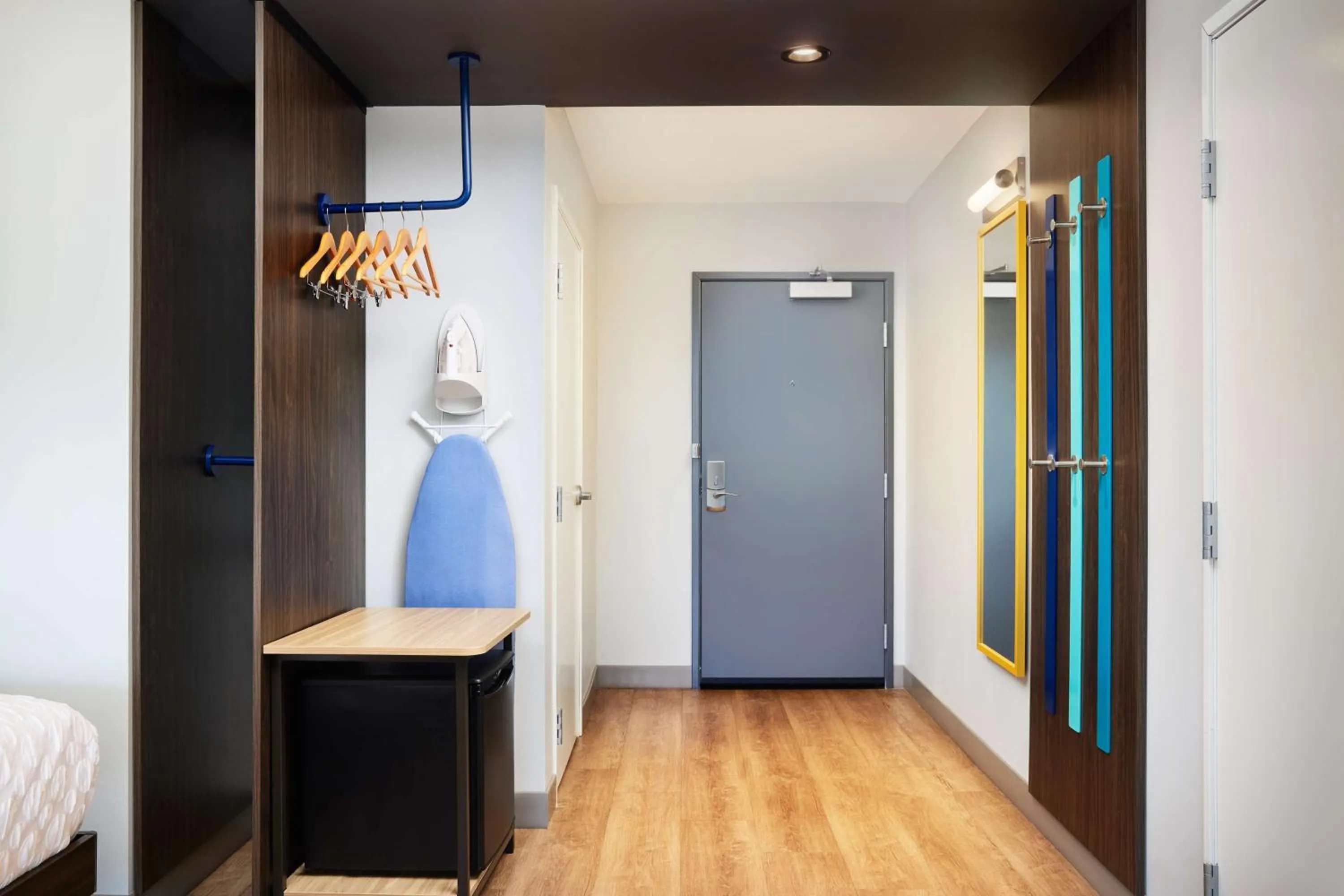 Queen Room with Two Queen Beds - Mobility and Hearing Access in Tru By Hilton Charleston Airport