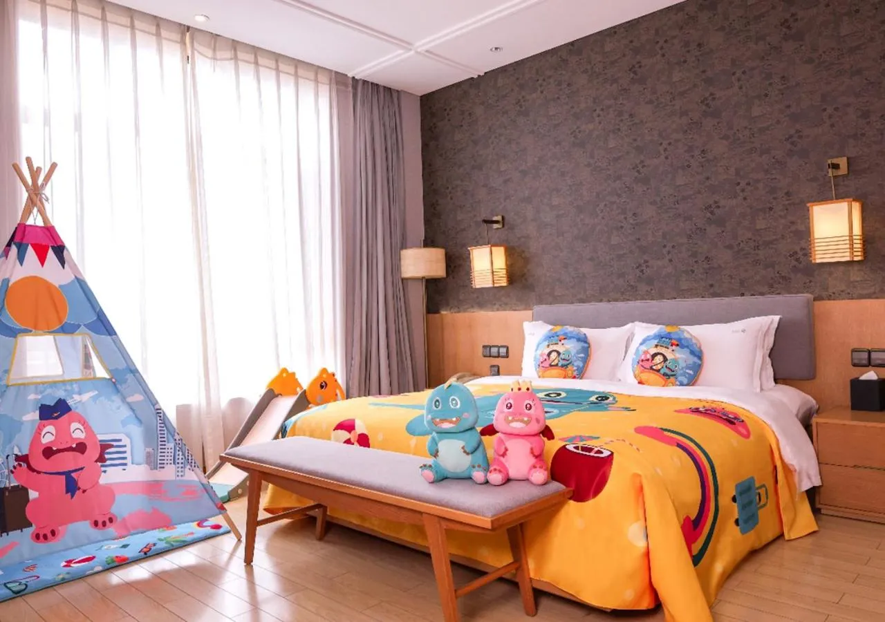 King Suite in Holiday Inn Dalian Hot Spring by IHG