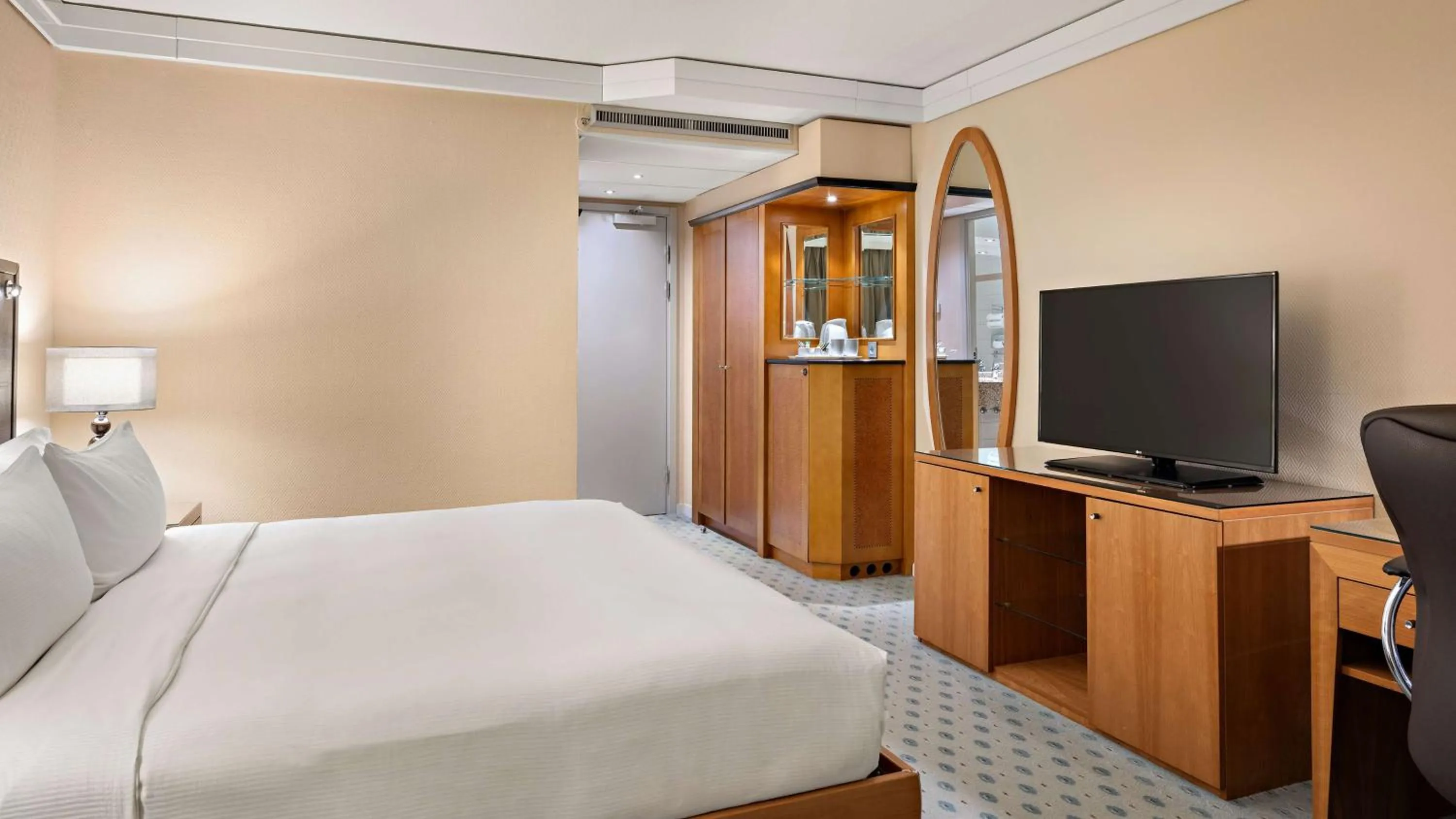 Double Room in Hilton Dresden an der Frauenkirche