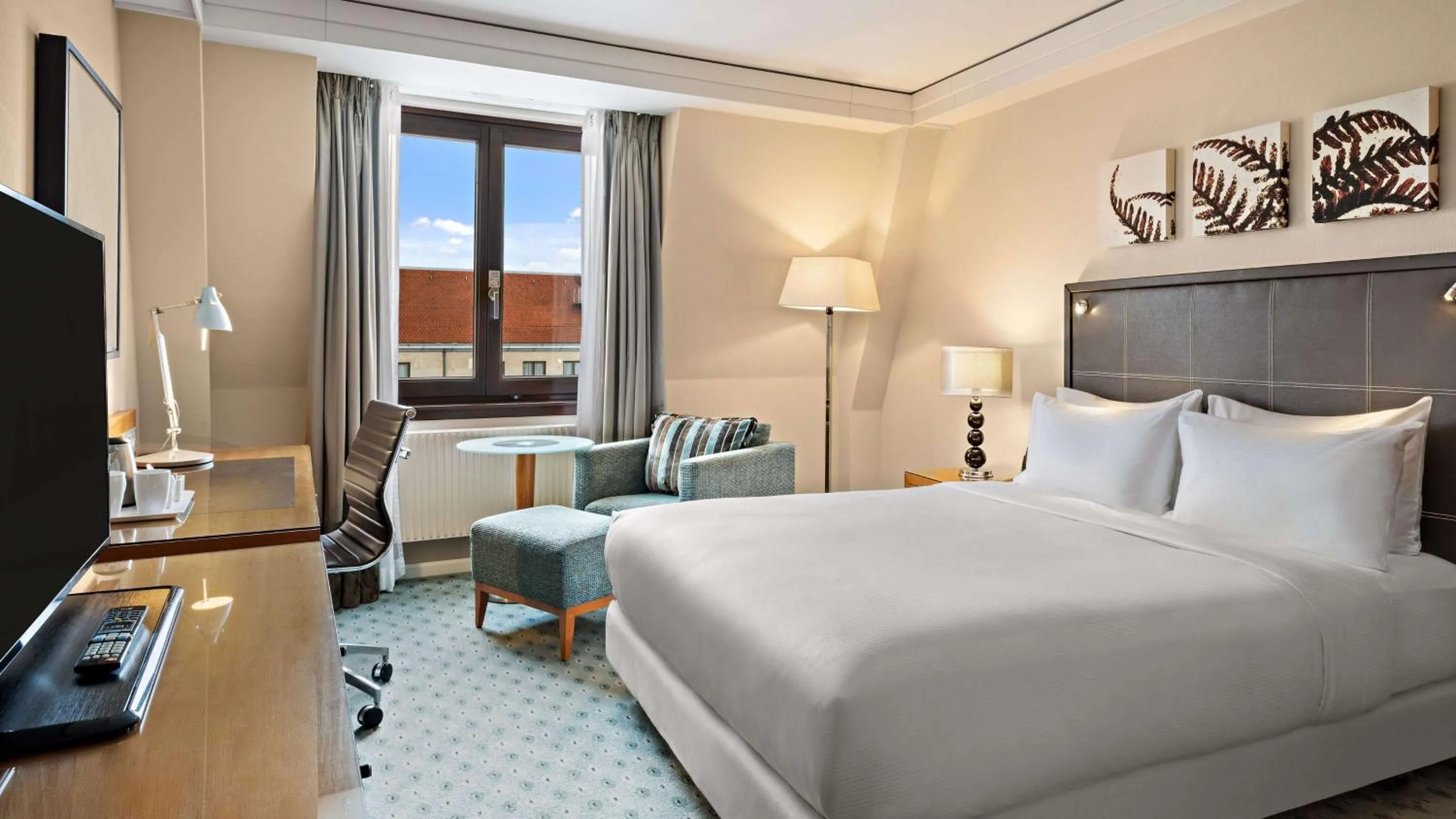 Deluxe Queen Room in Hilton Dresden an der Frauenkirche