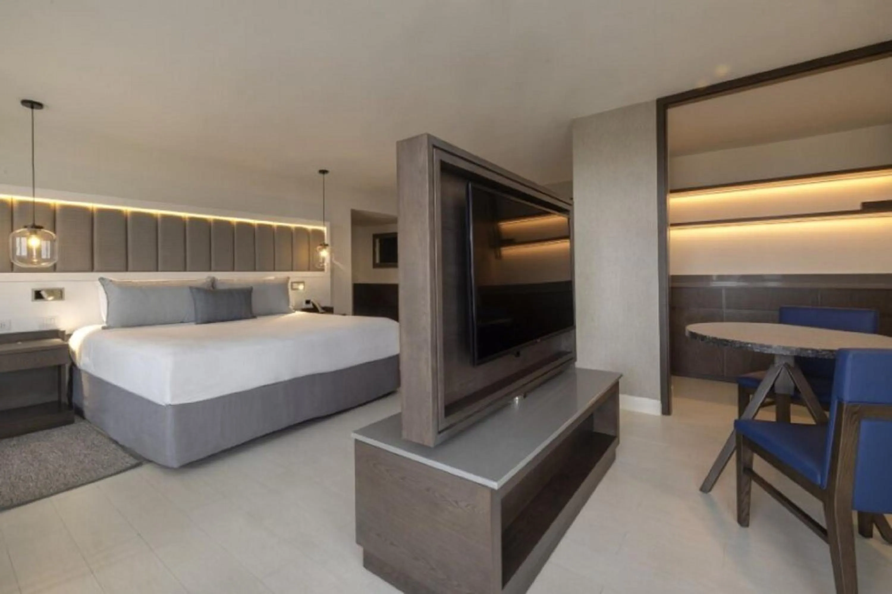 Luxury Junior Suite Ocean Corner View Diamond Club - single occupancy in Royalton Hideaway Blue Waters, An Autograph Collection All-Inclusive Resort - Adults Only