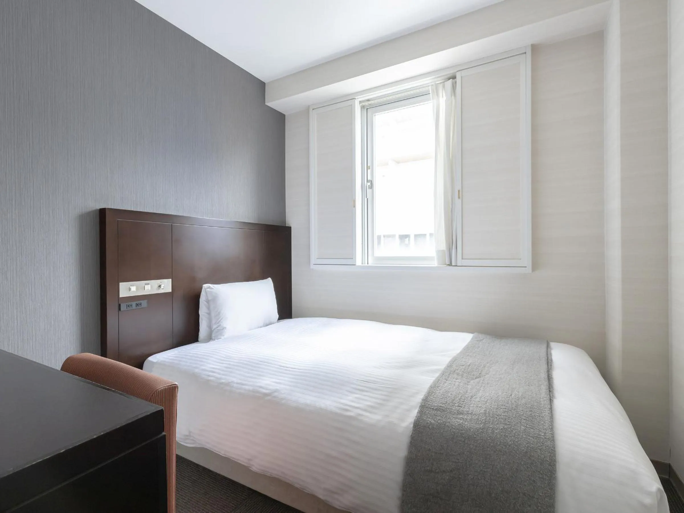 Double Room with Small Double Bed - single occupancy - Smoking in Vessel Inn Hiroshima Station