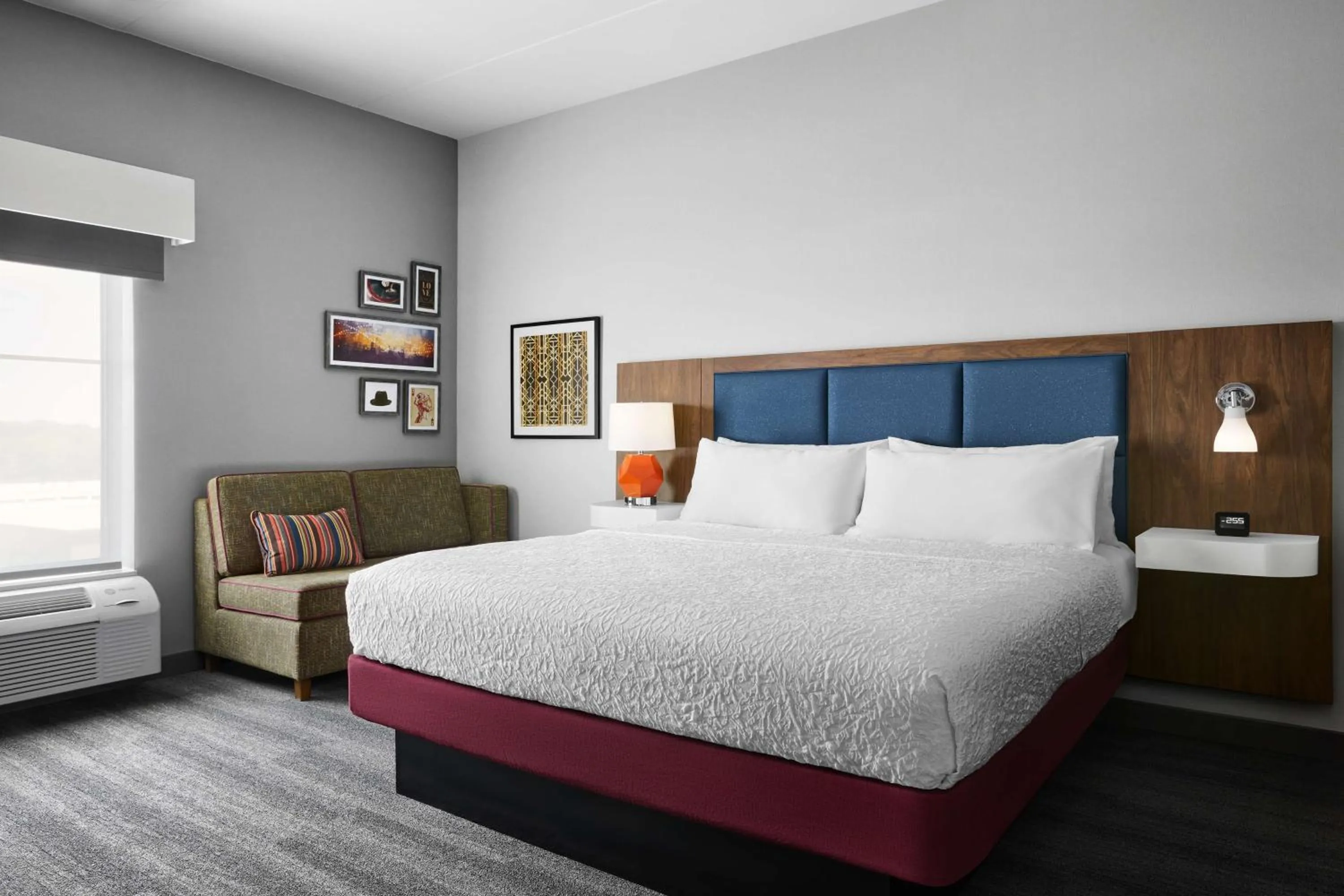 King Room in Hampton Inn & Suites Charlotte Steele Creek Road, NC