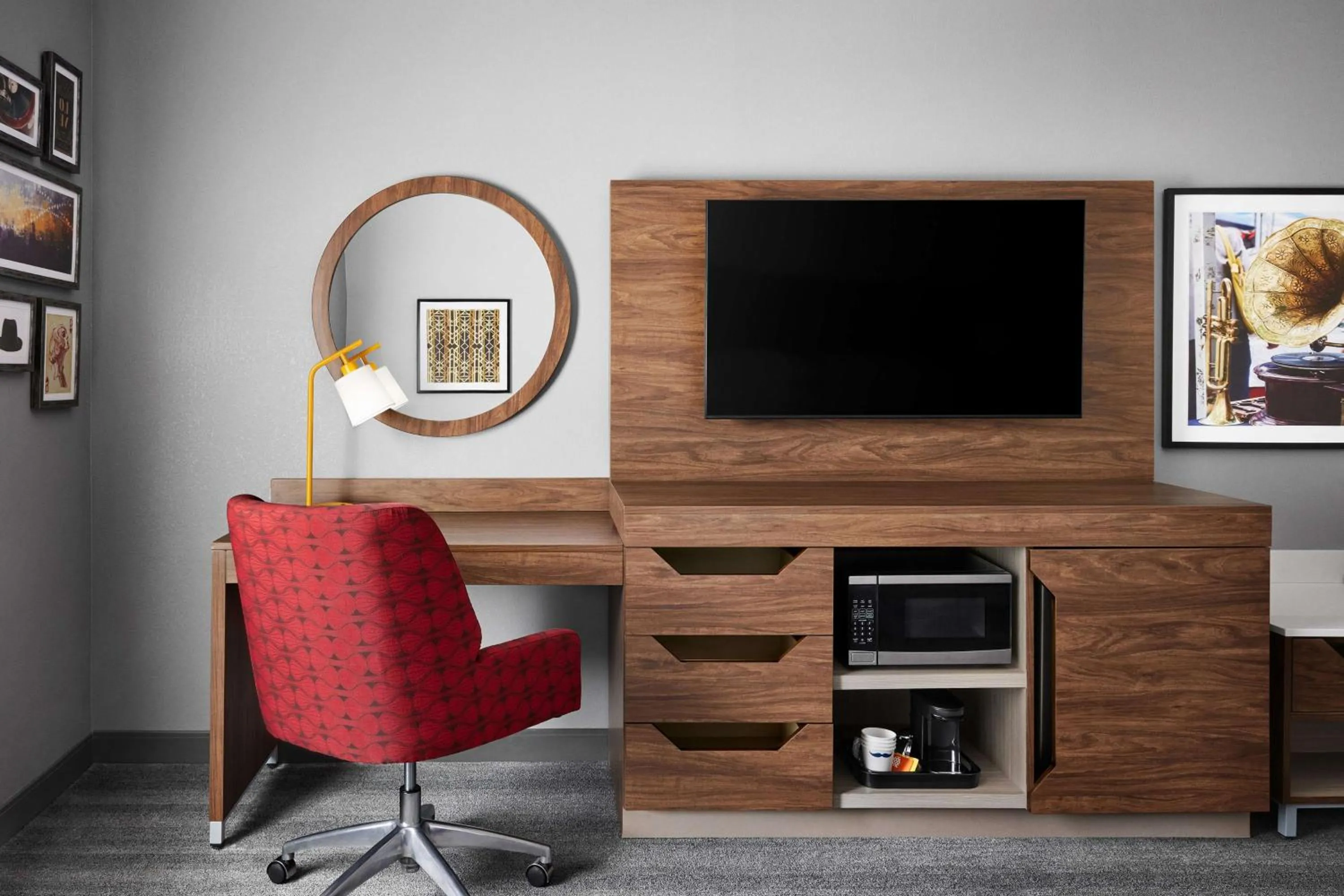 King Room with Roll-in Shower - Disability Accessible/Non-Smoking in Hampton Inn & Suites Charlotte Steele Creek Road, NC