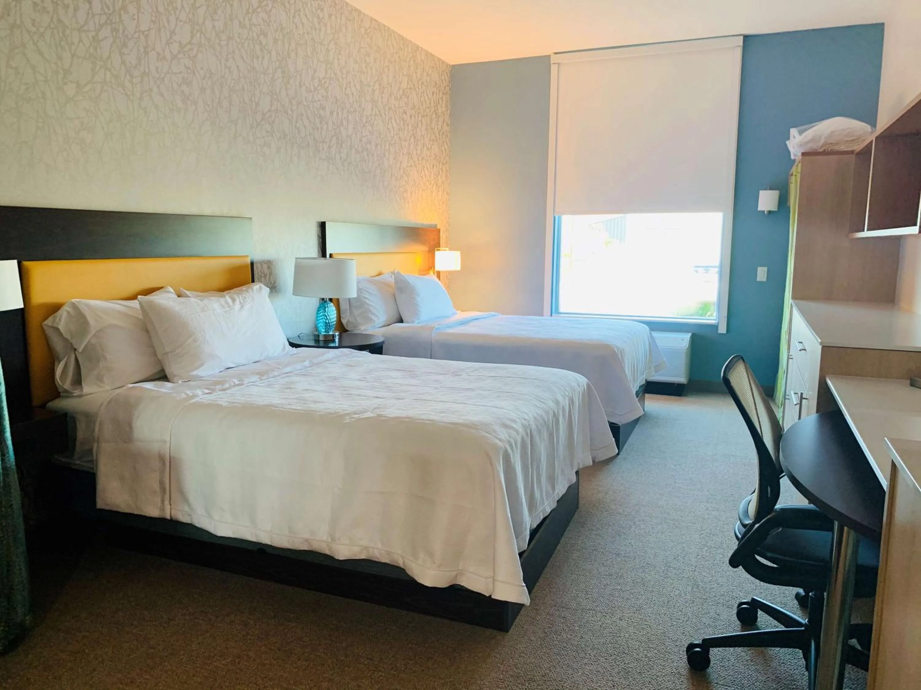 Studio Suite with Two Queen Beds - Hearing Access/Non-Smoking in Home2 Suites By Hilton Edinburg