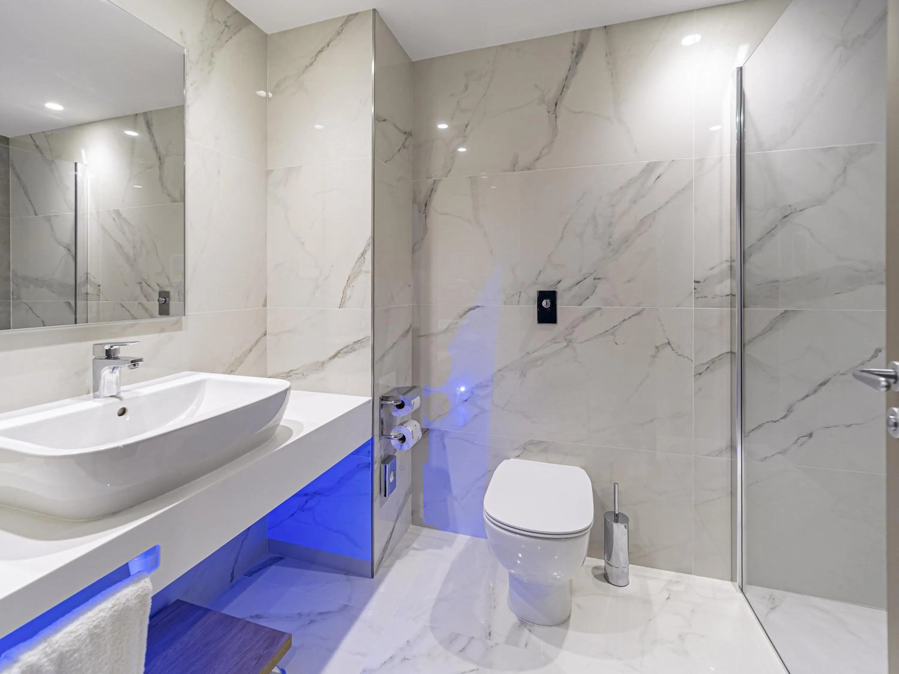 Privilège Double Room with Balcony and Sea View in Mercure St. Julian's Malta