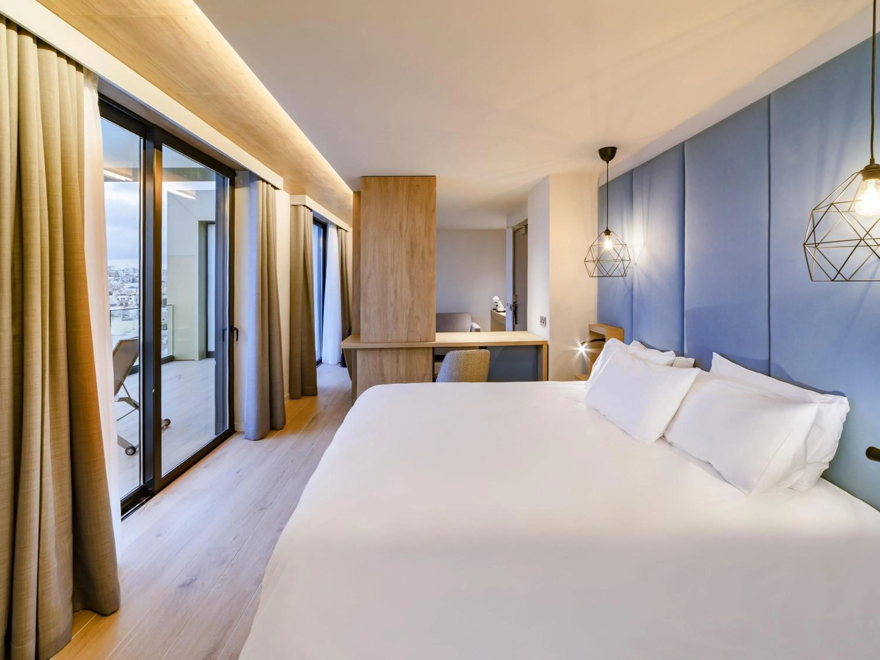 Privilege Superior Suite with Sea view in Mercure St. Julian's Malta