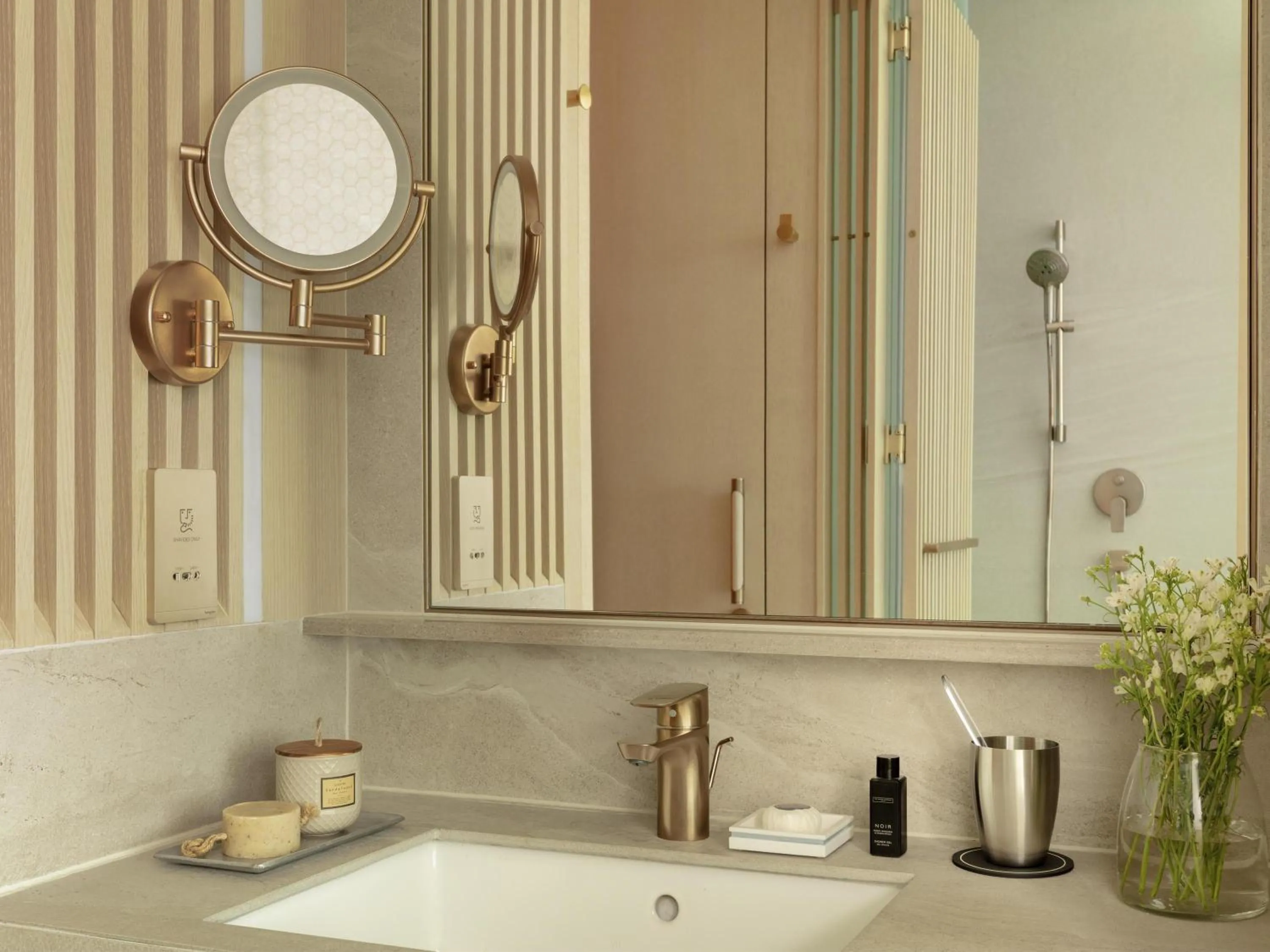 Superior Room - 1 Queen Size Bed, Sea View in The Silveri Hotel Hong Kong - MGallery Collection