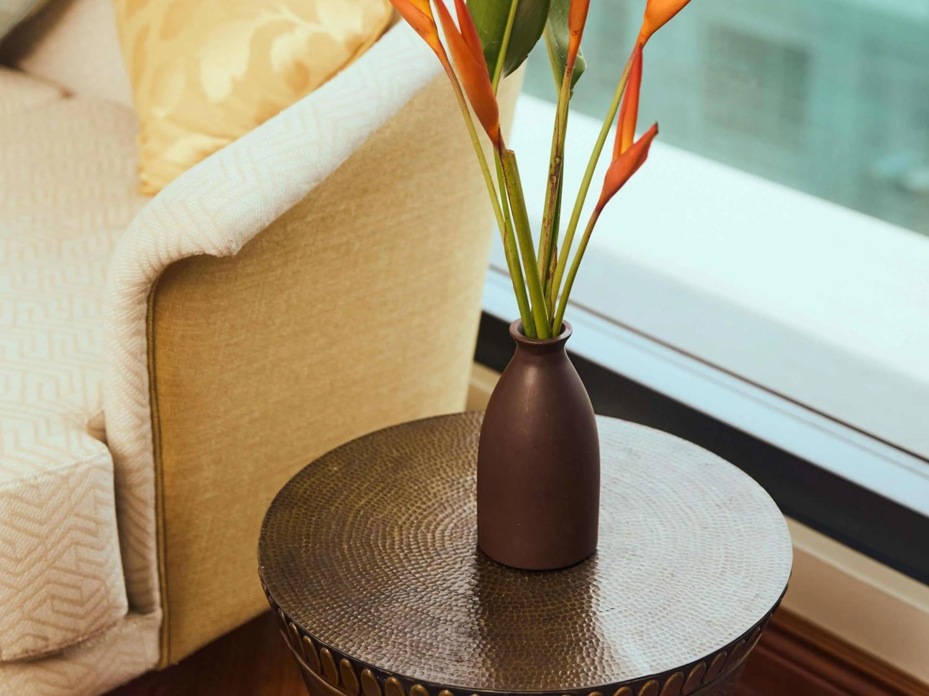 Executive Room with Twin Beds and Lounge Access - single occupancy - High Floor in Grand Mercure Hanoi