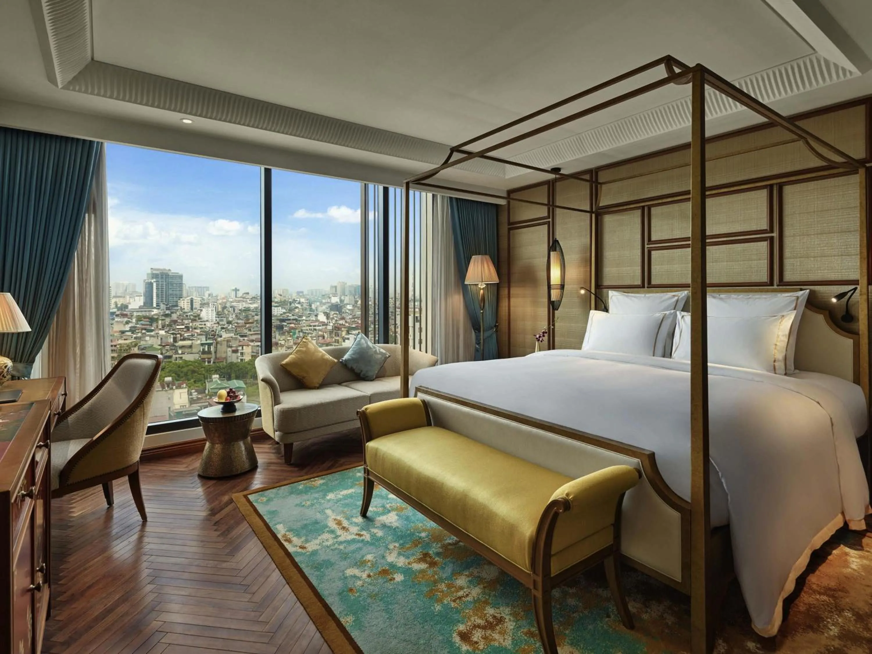 Grand Deluxe King Room - High Floor in Grand Mercure Hanoi
