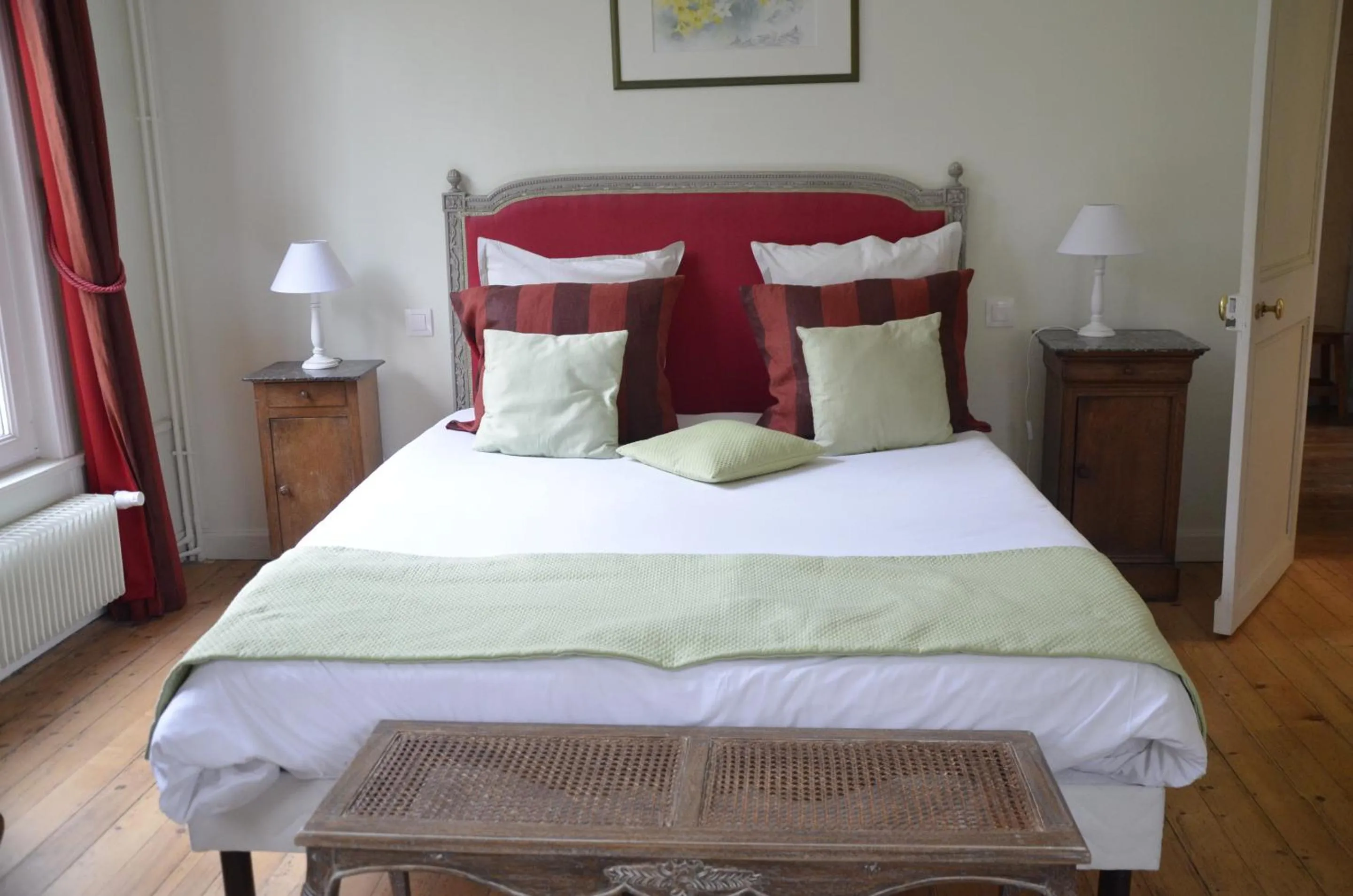 Deluxe Twin Room - single occupancy in Chambres d'hôtes du Bas Manoir