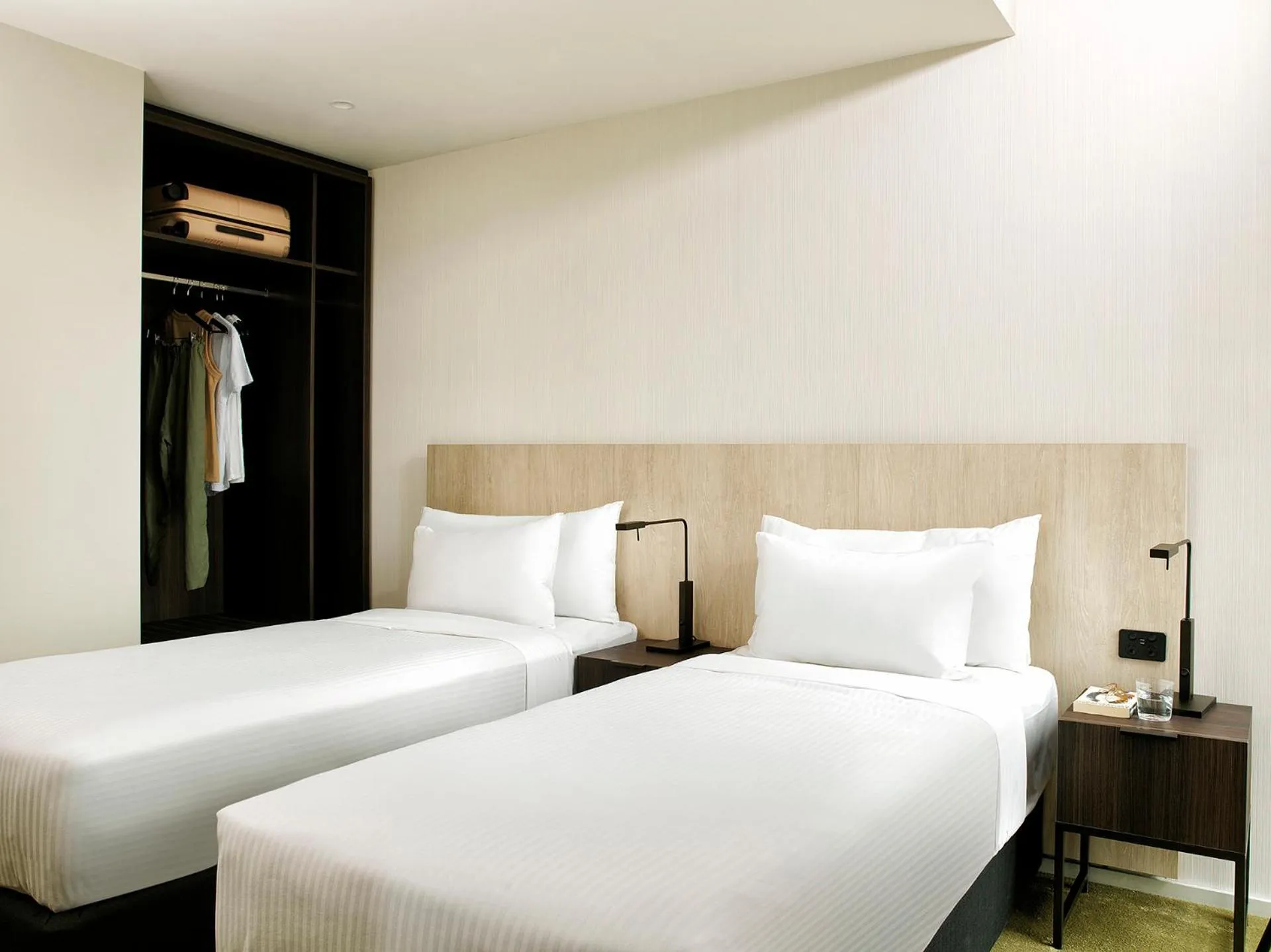 Twin Studio in A by Adina Sydney