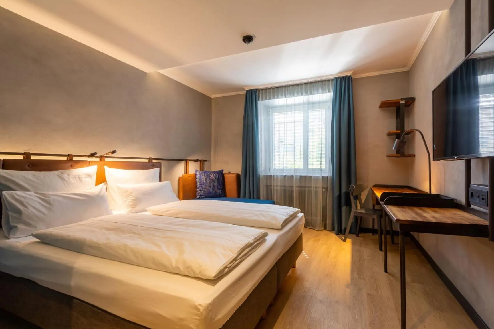 Superior Double Room in Unsöld's Factory Hotel