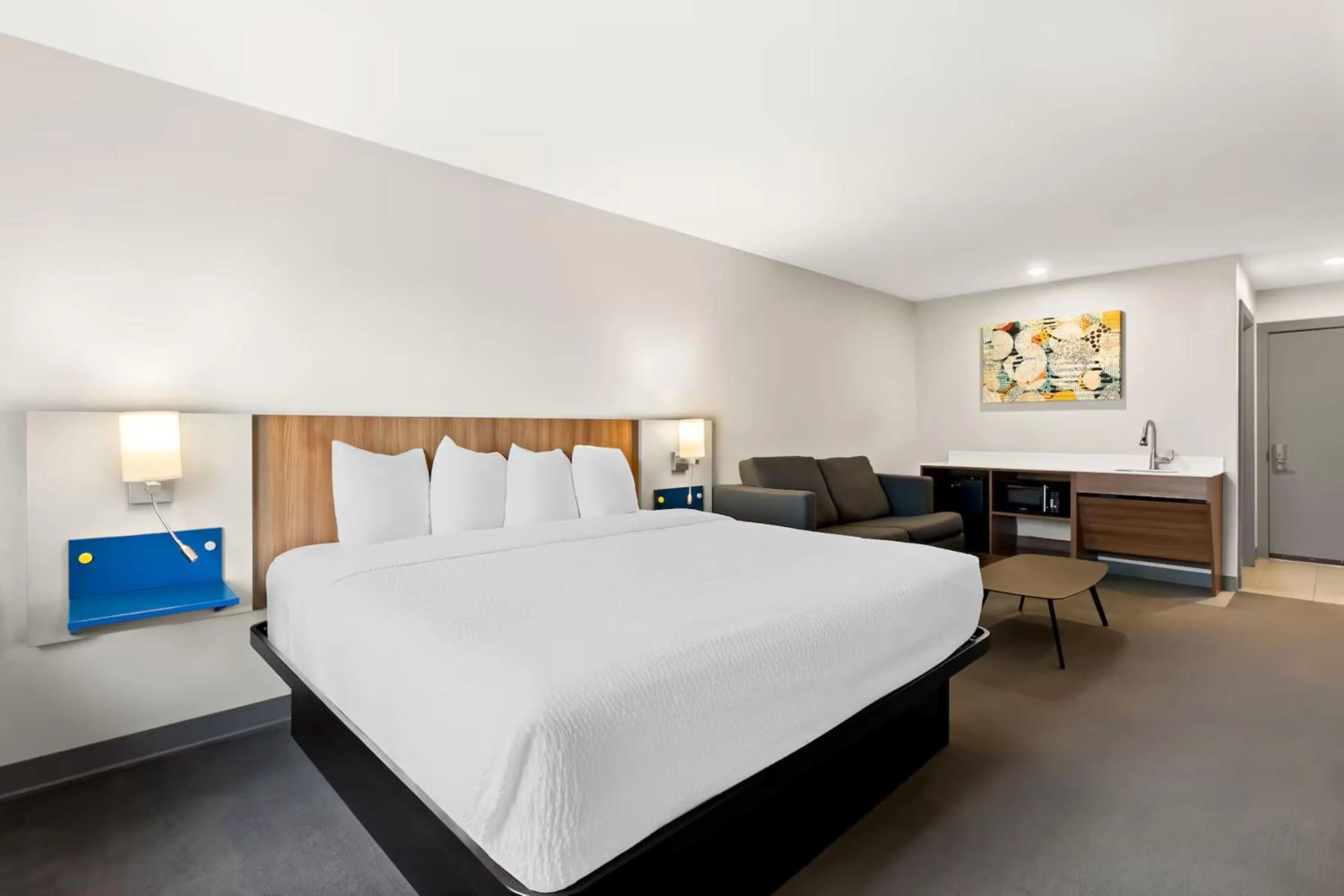 King Suite in Holiday Inn Express & Suites George - Quincy South by IHG