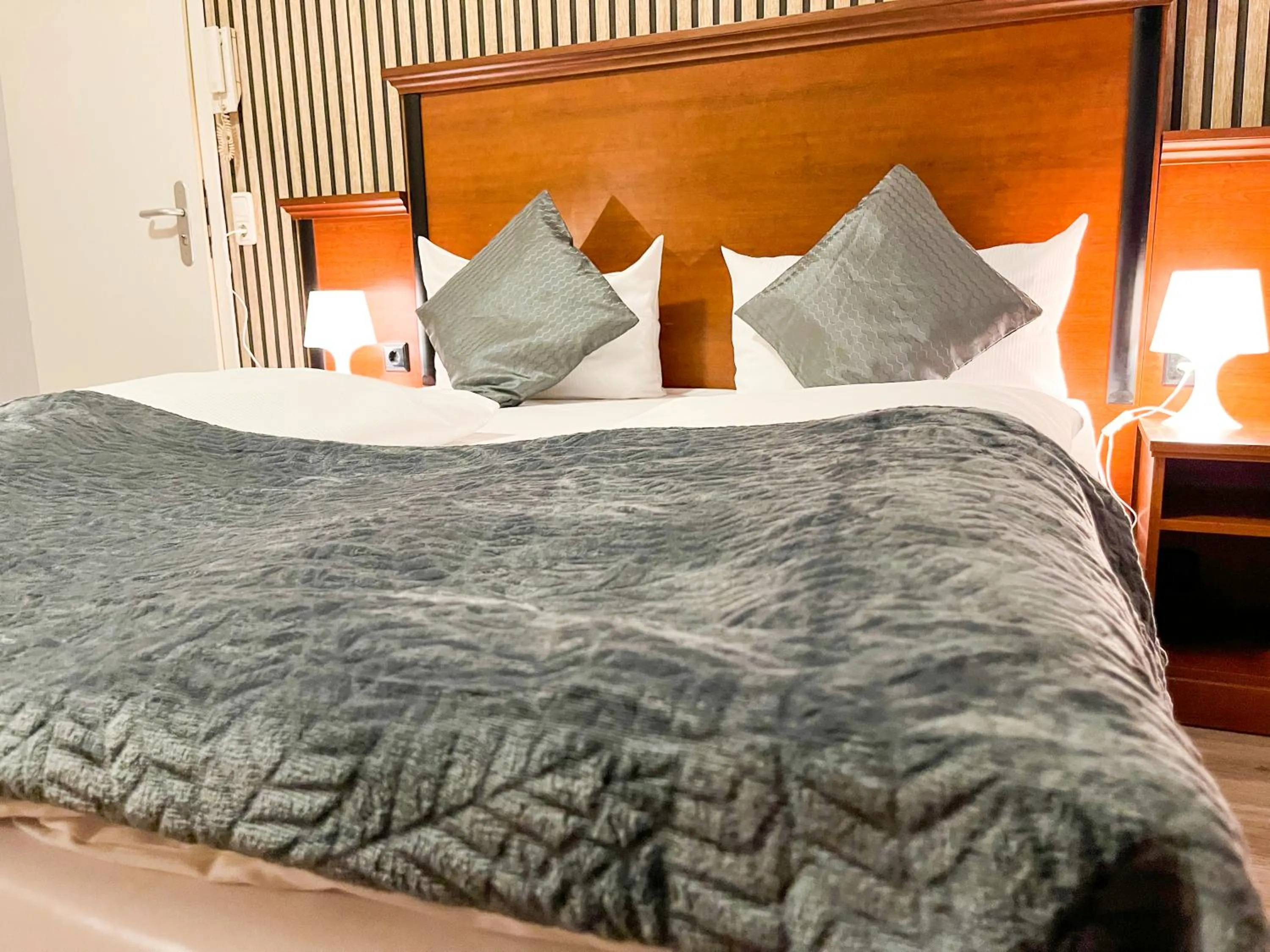 Double or Twin Room in City Hotel West