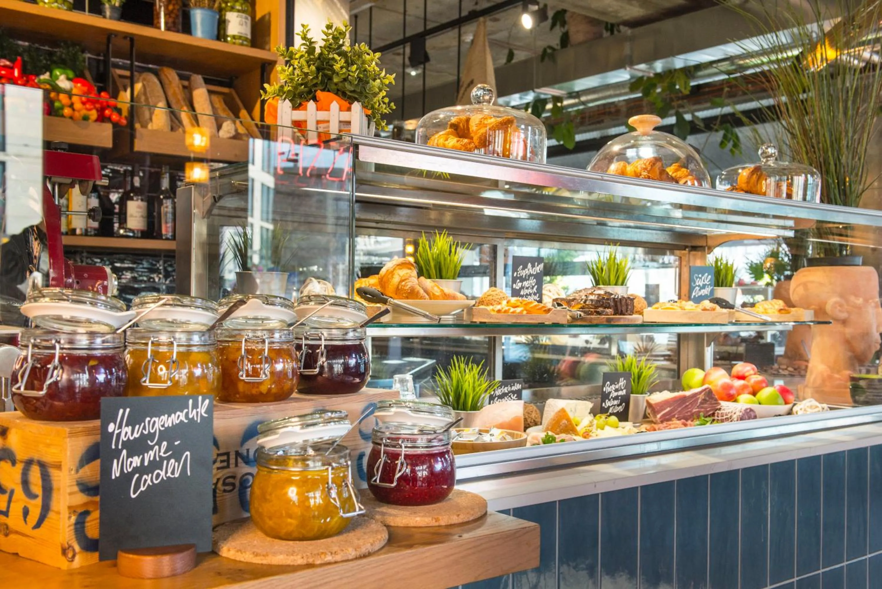 Double Room with River View in Hotel Neuer Fritz