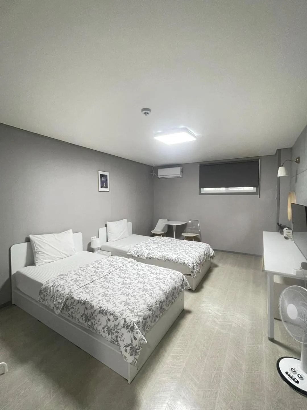 Twin Room with Private Bathroom in Gyeongju BonghwangMansion