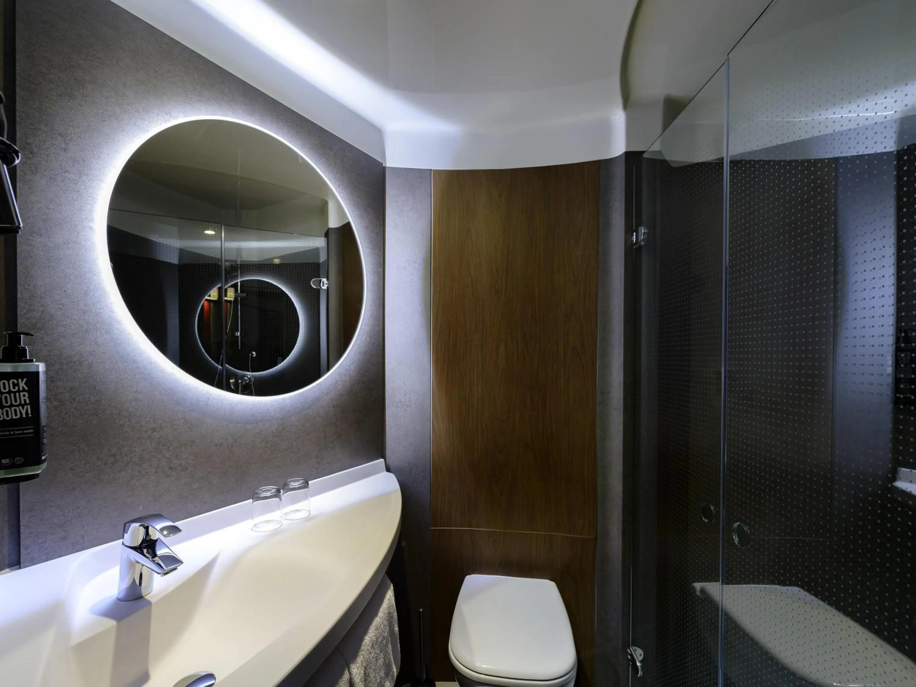 Twin Room in ibis München Parkstadt Schwabing