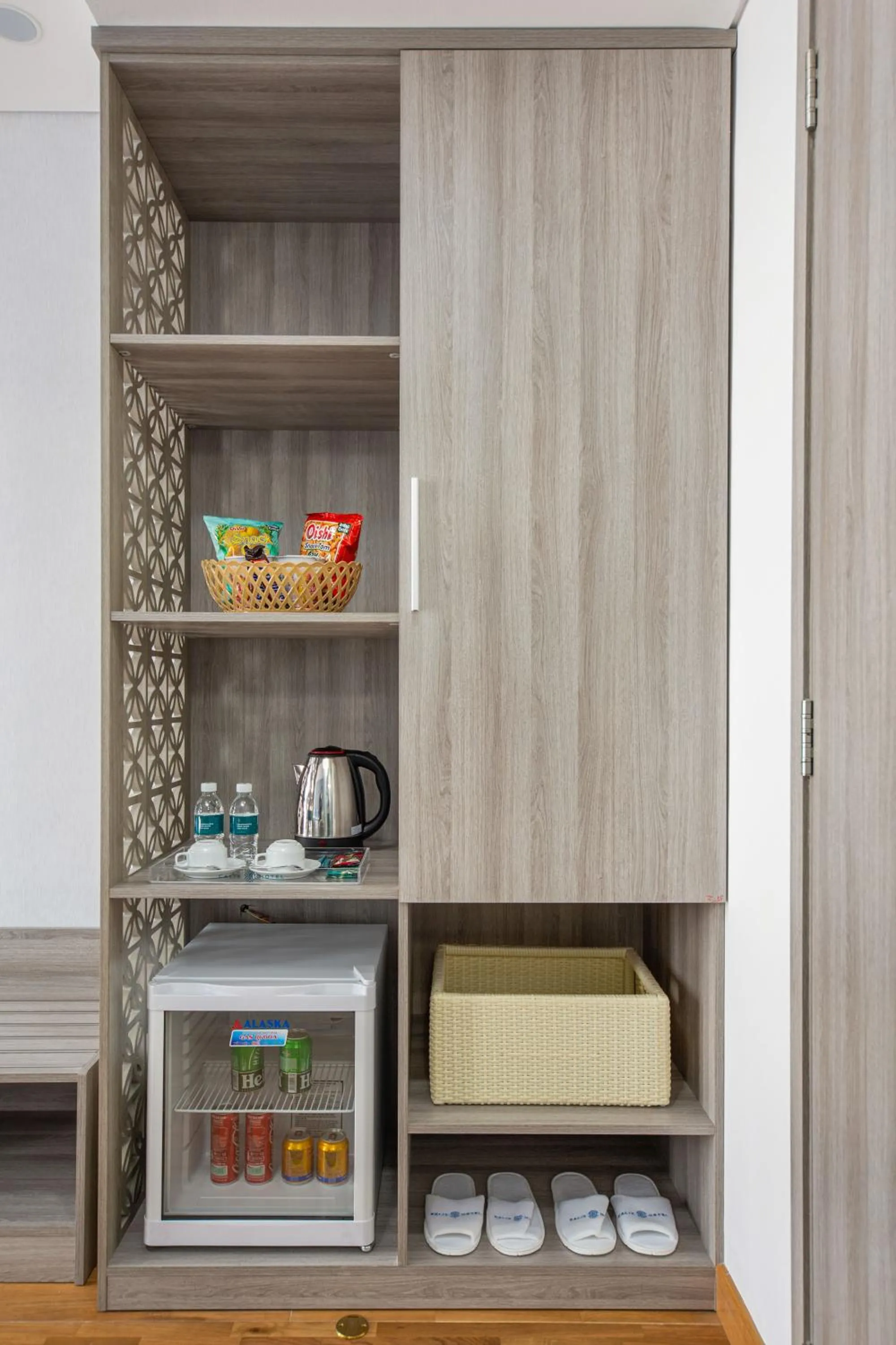 Deluxe Triple Room in Calix Hotel