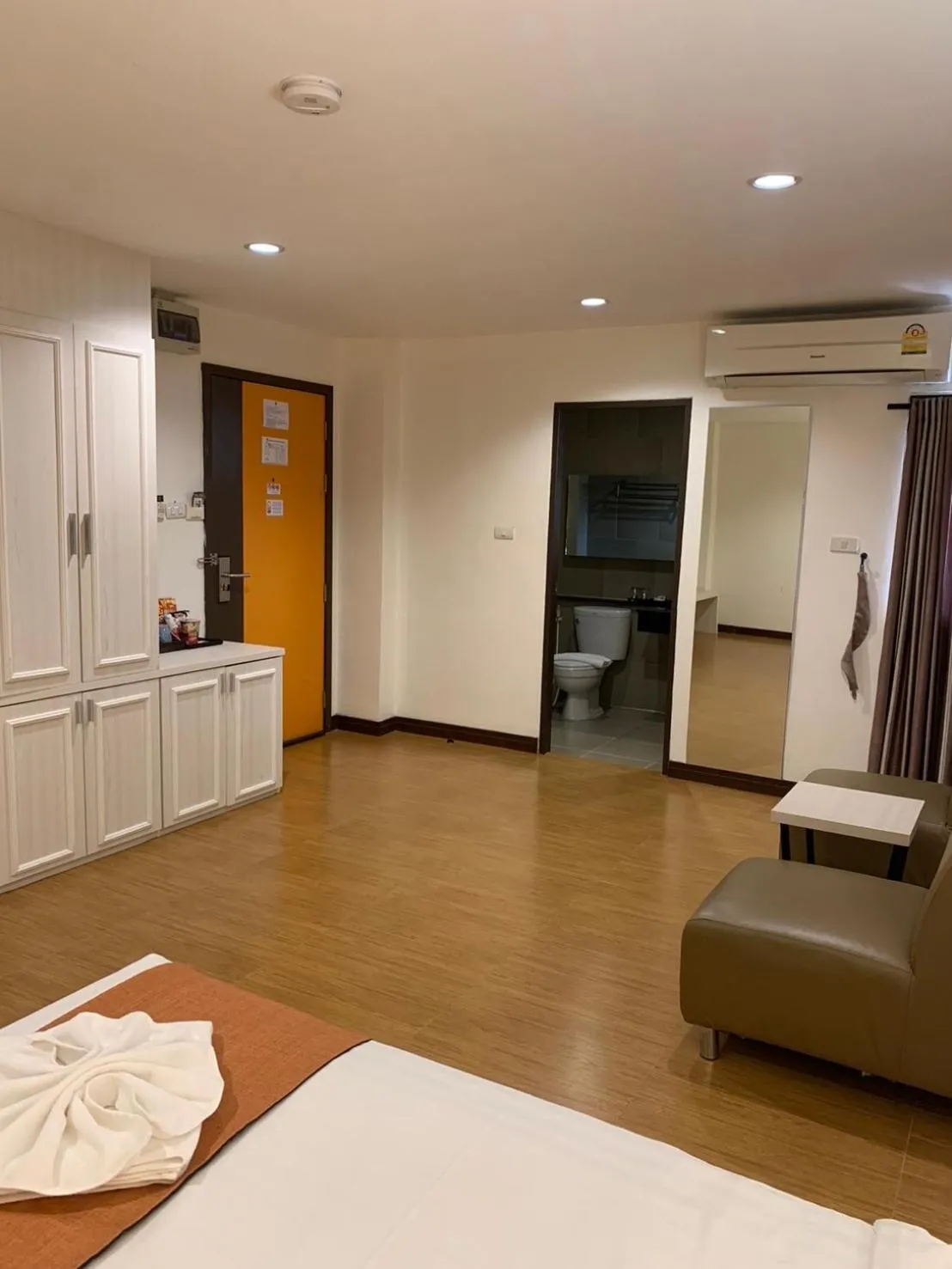 Superior Twin Room in De Hug Hotel & Residence