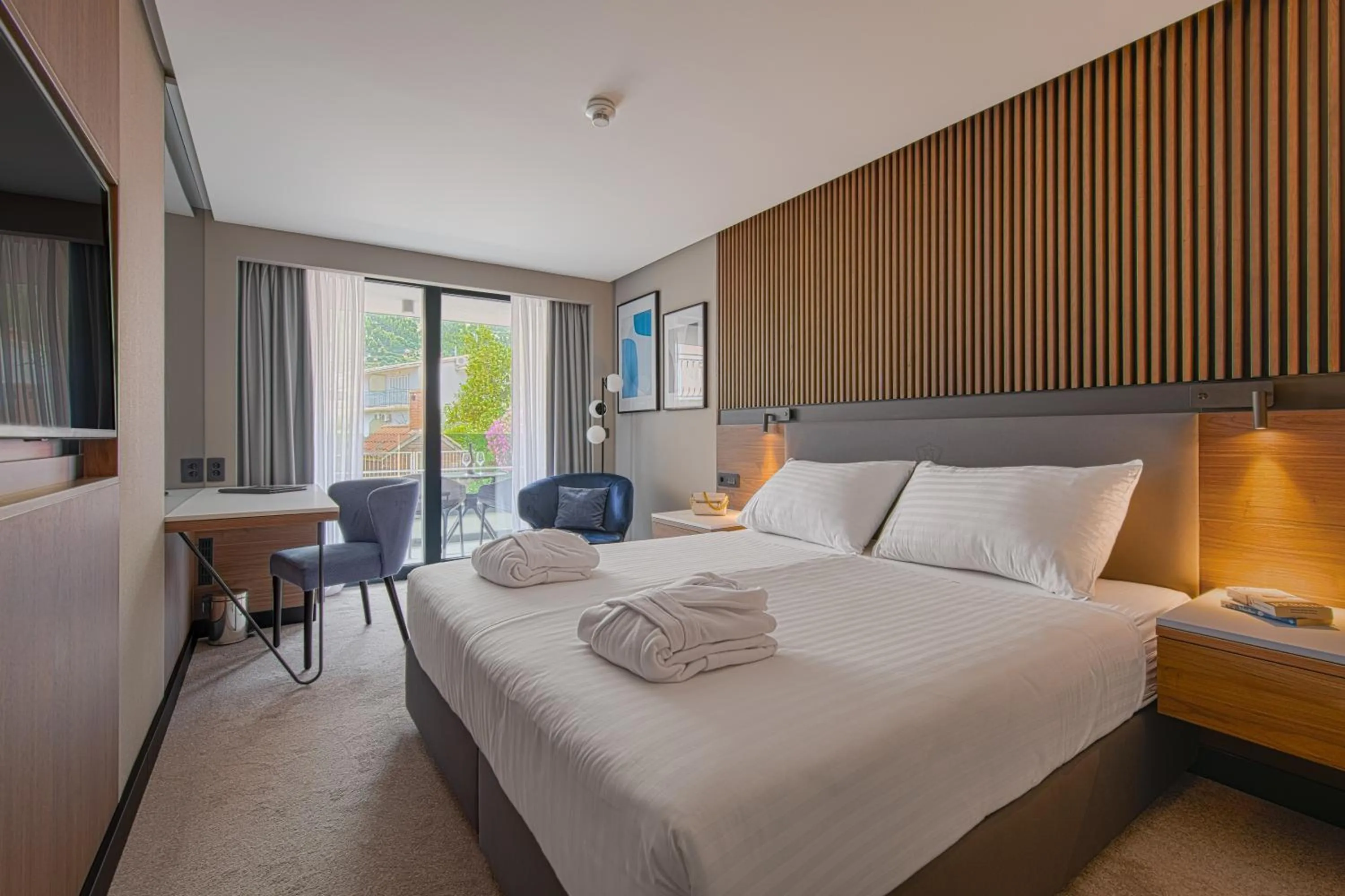 Suite with Balcony - single occupancy in Boutique Hotel Noemia