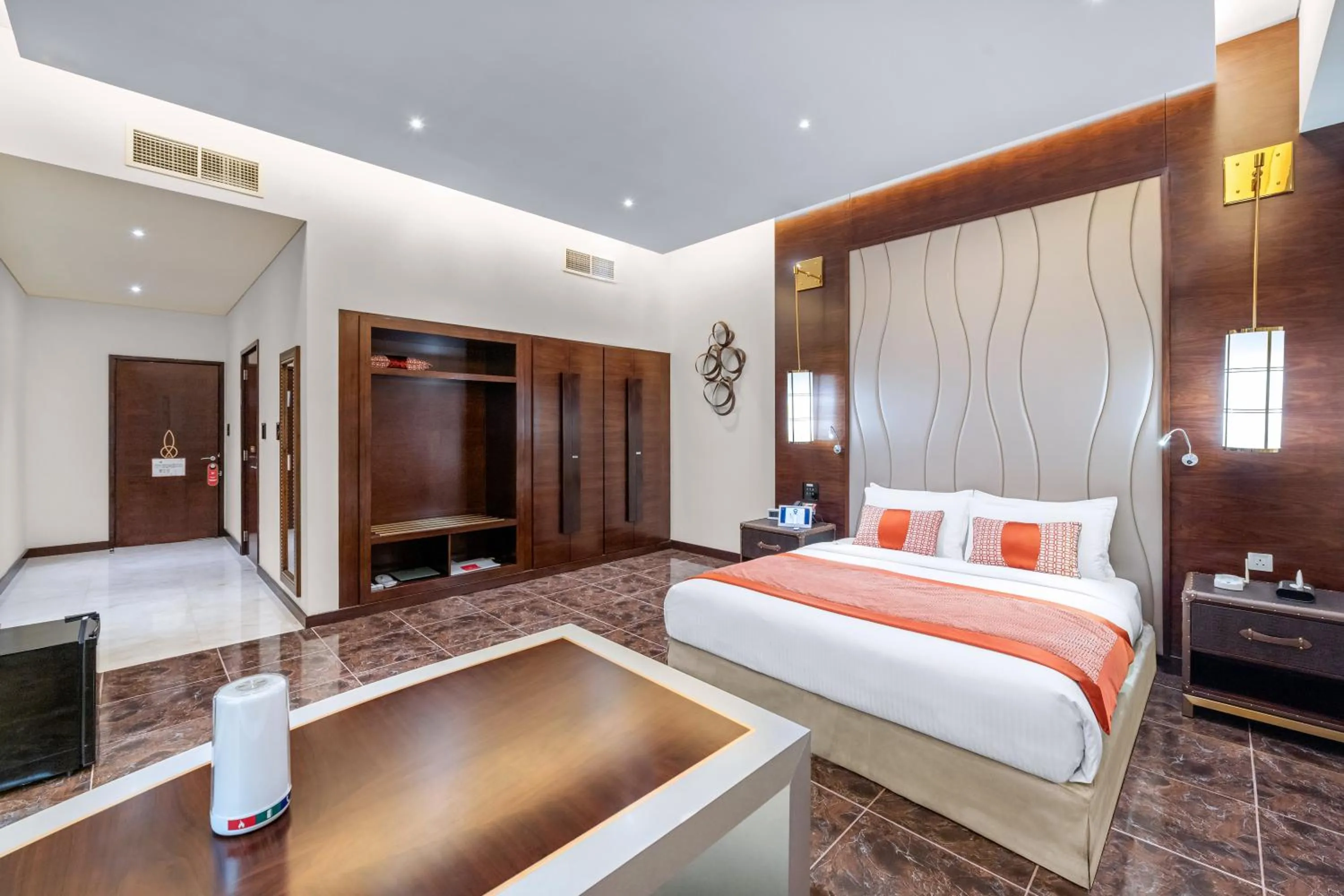 King Room with Roll-In Shower - Disability Access in Grand Millennium Tabuk