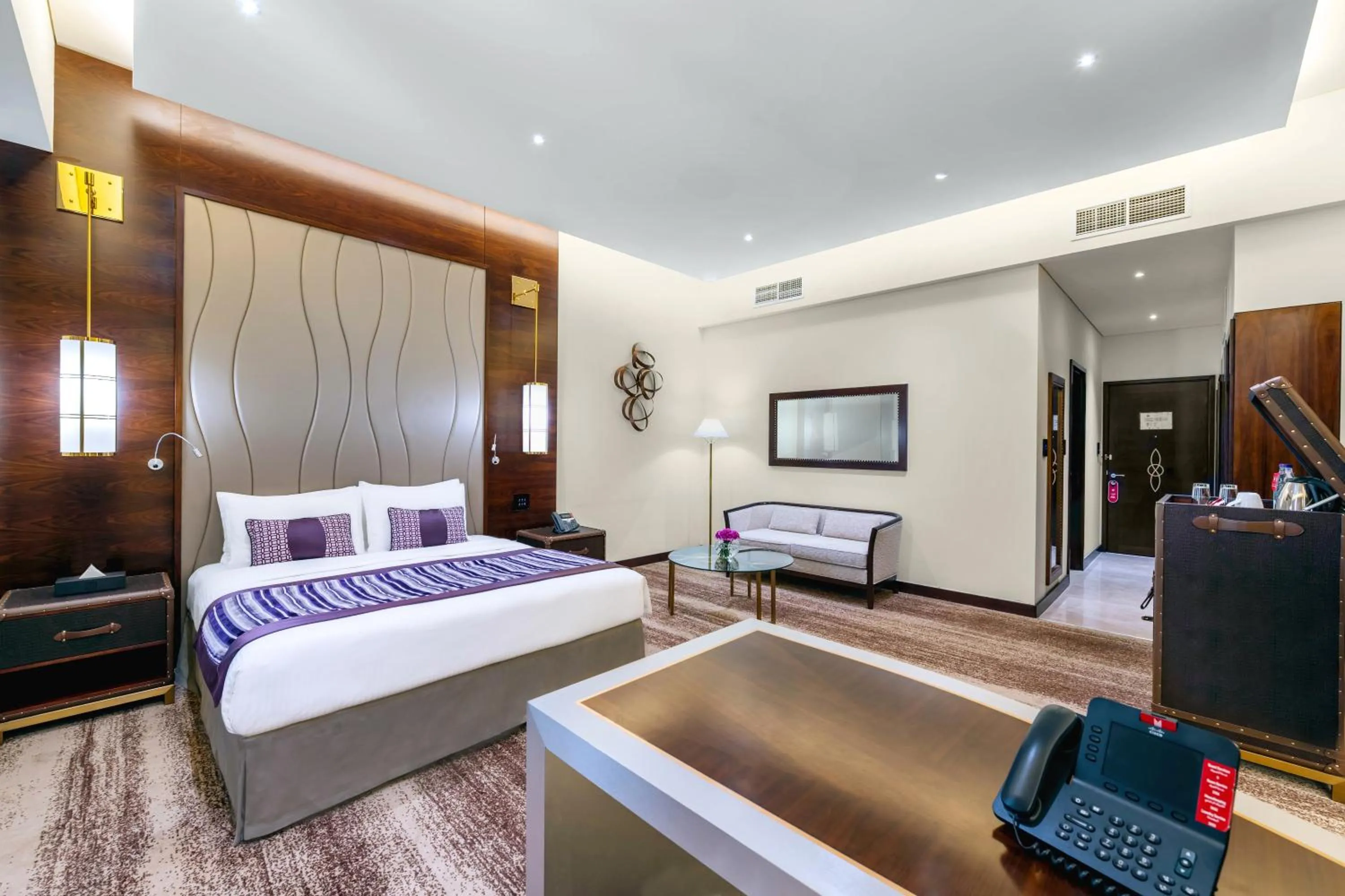 Deluxe King Room in Grand Millennium Tabuk
