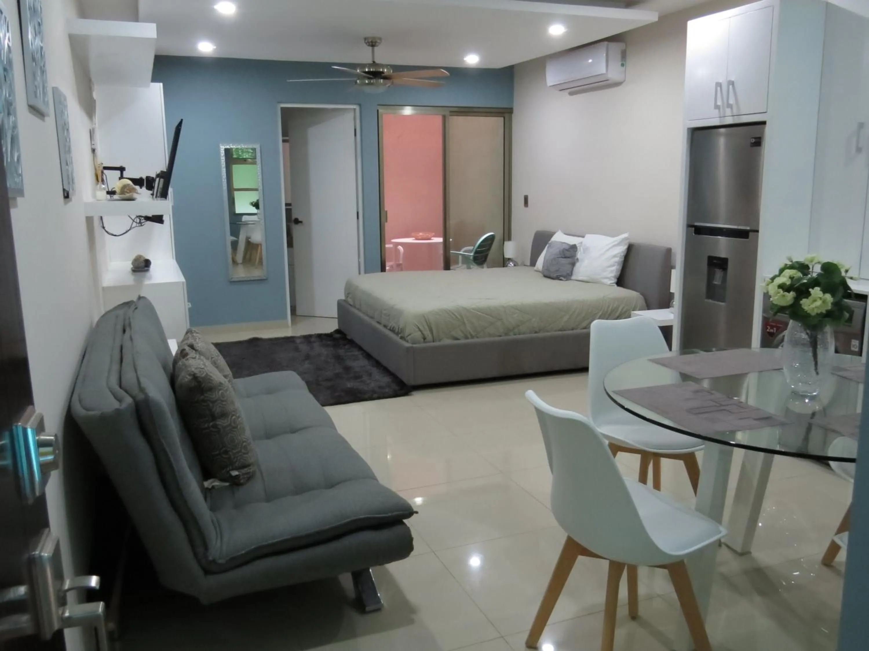 King Studio with Sofa Bed in PALMARENA by Nah Hotels