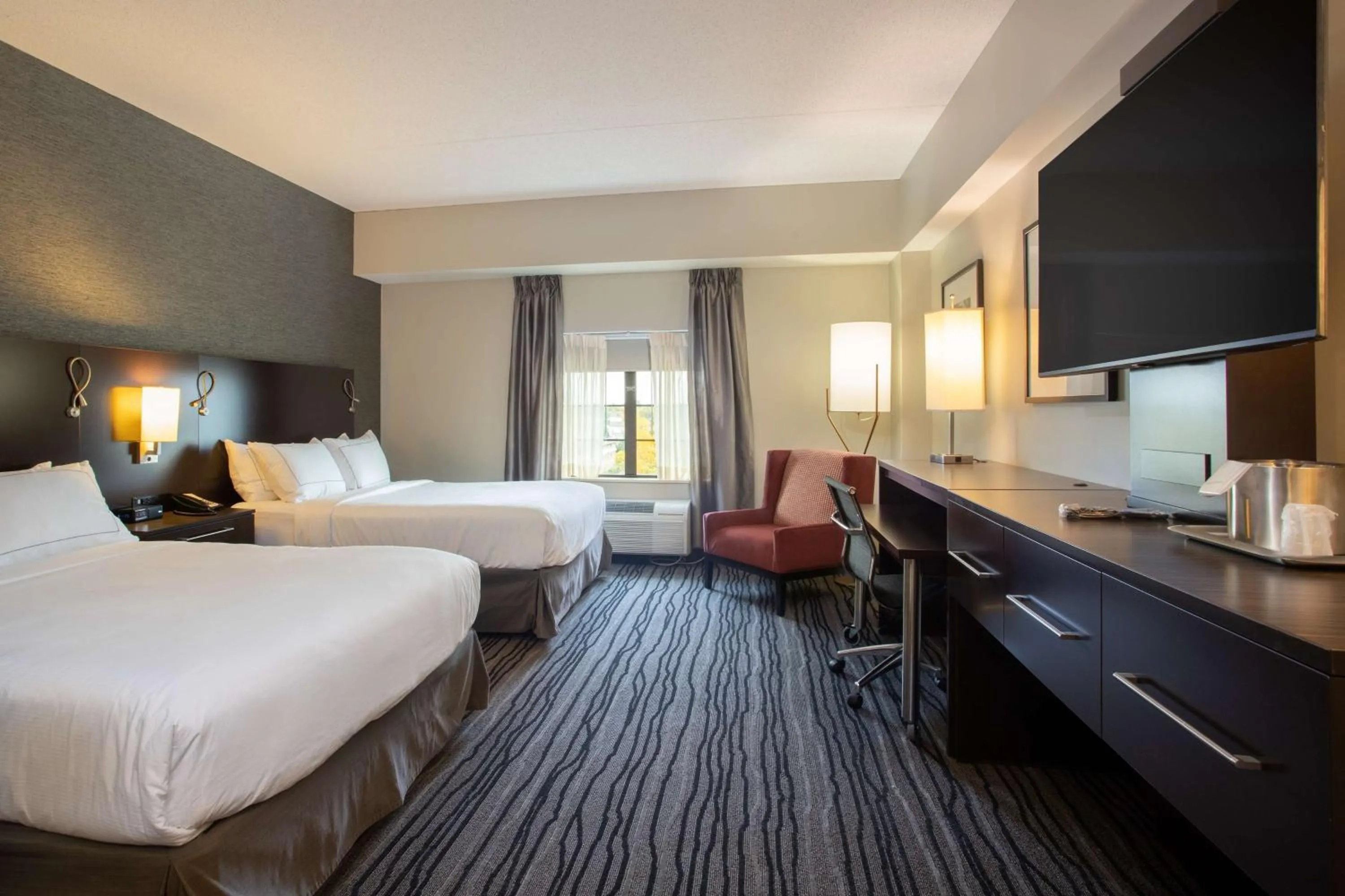 Heritage Queen Room with Two Queen Beds in The Mosey Buffalo Williamsville Tapestry Collection Hilton