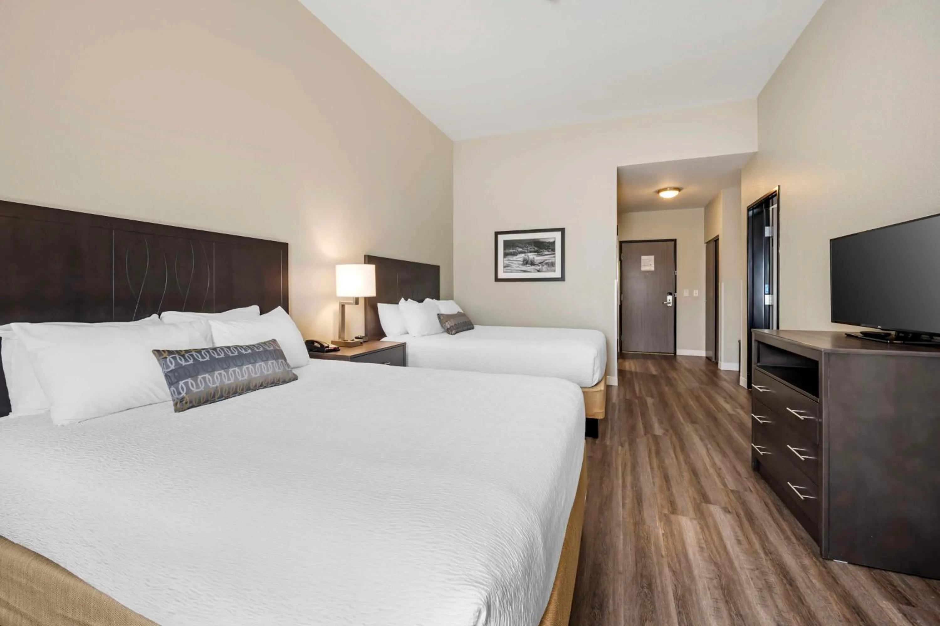 Queen Suite with Two Queen Beds - Disability Access/Pet Friendly in Best Western Plus The Inn at Hells Canyon