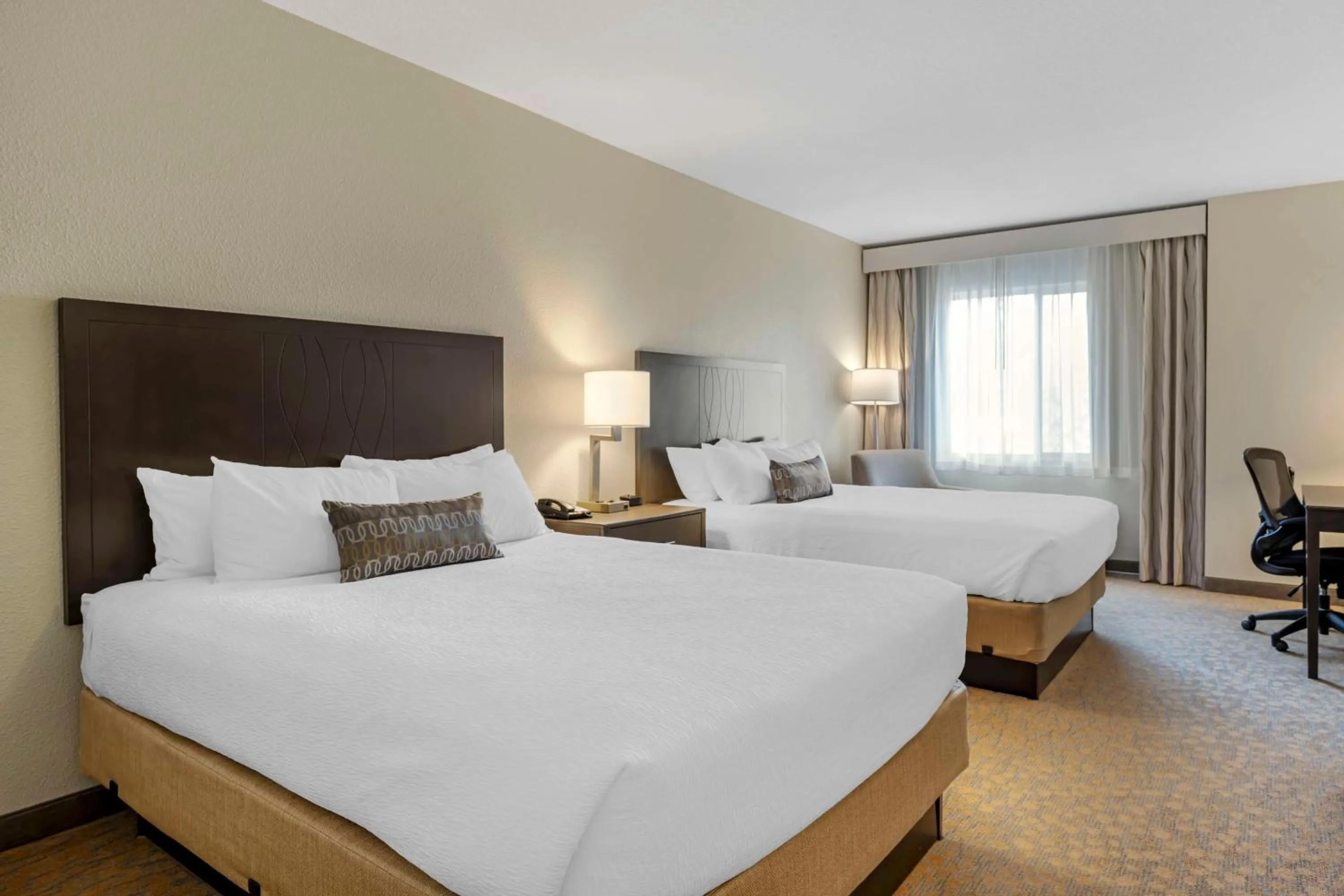 Queen Room with Two Queen Beds - Disability Access in Best Western Plus The Inn at Hells Canyon