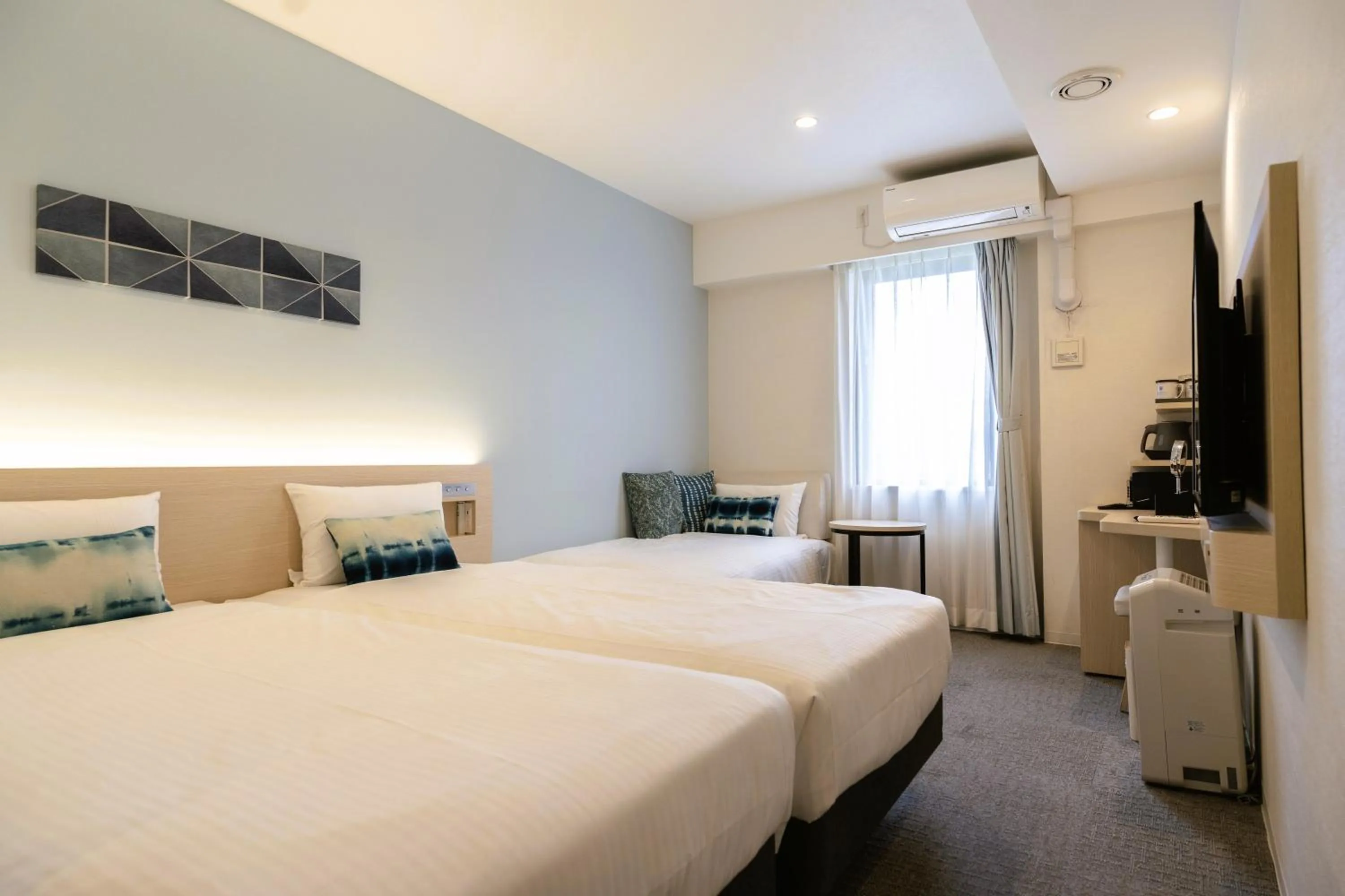 Hollywood Twin Room in Hotel Torifito Miyakojima Resort